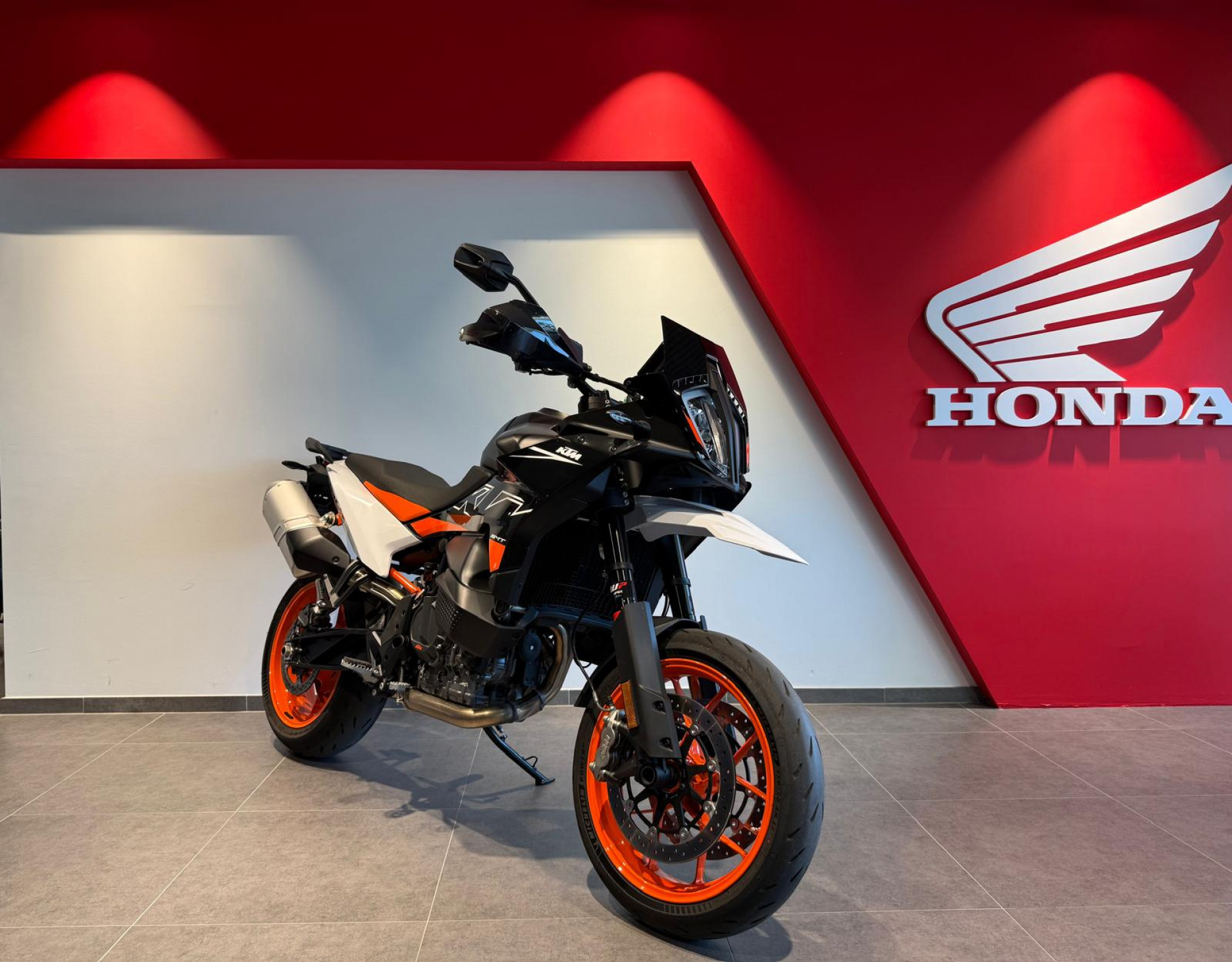 KTM 890 SMT