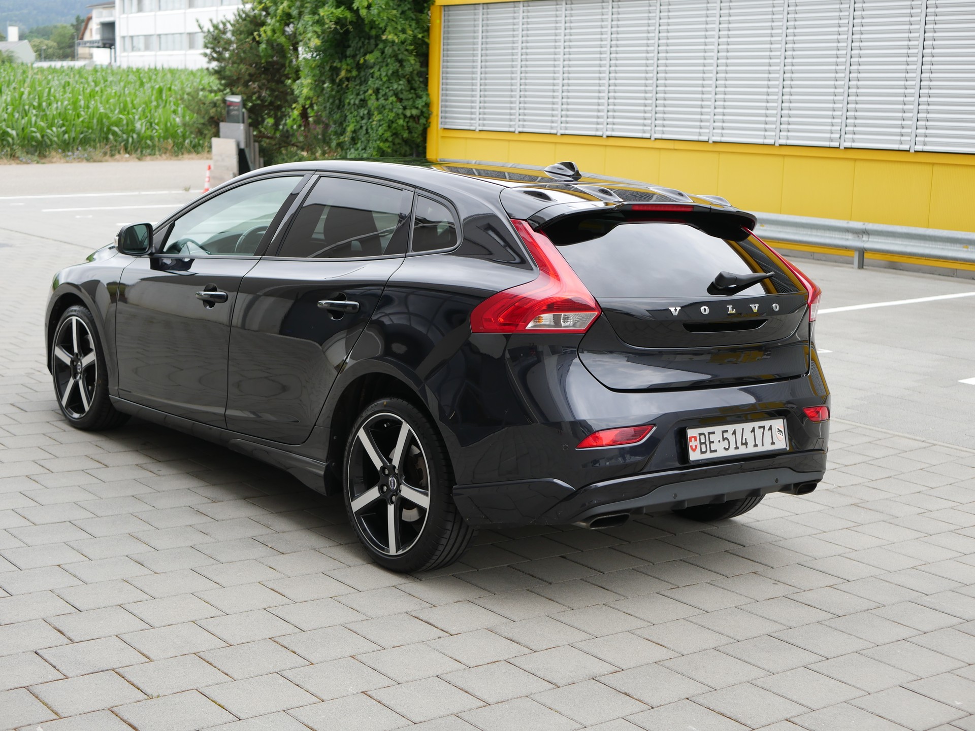 VOLVO 2.0 D3 Basis S/S-image-2