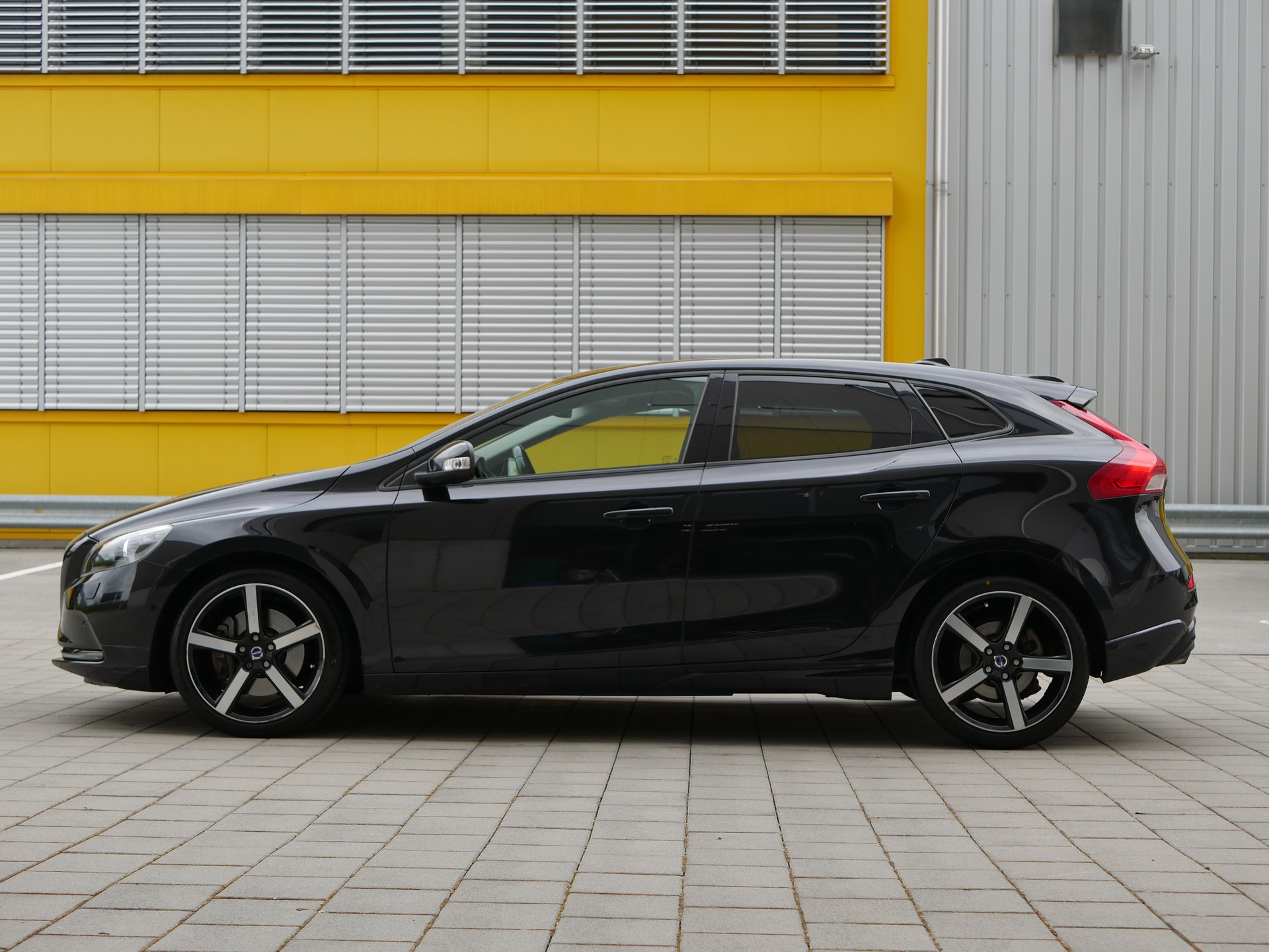 VOLVO 2.0 D3 Basis S/S-image-3