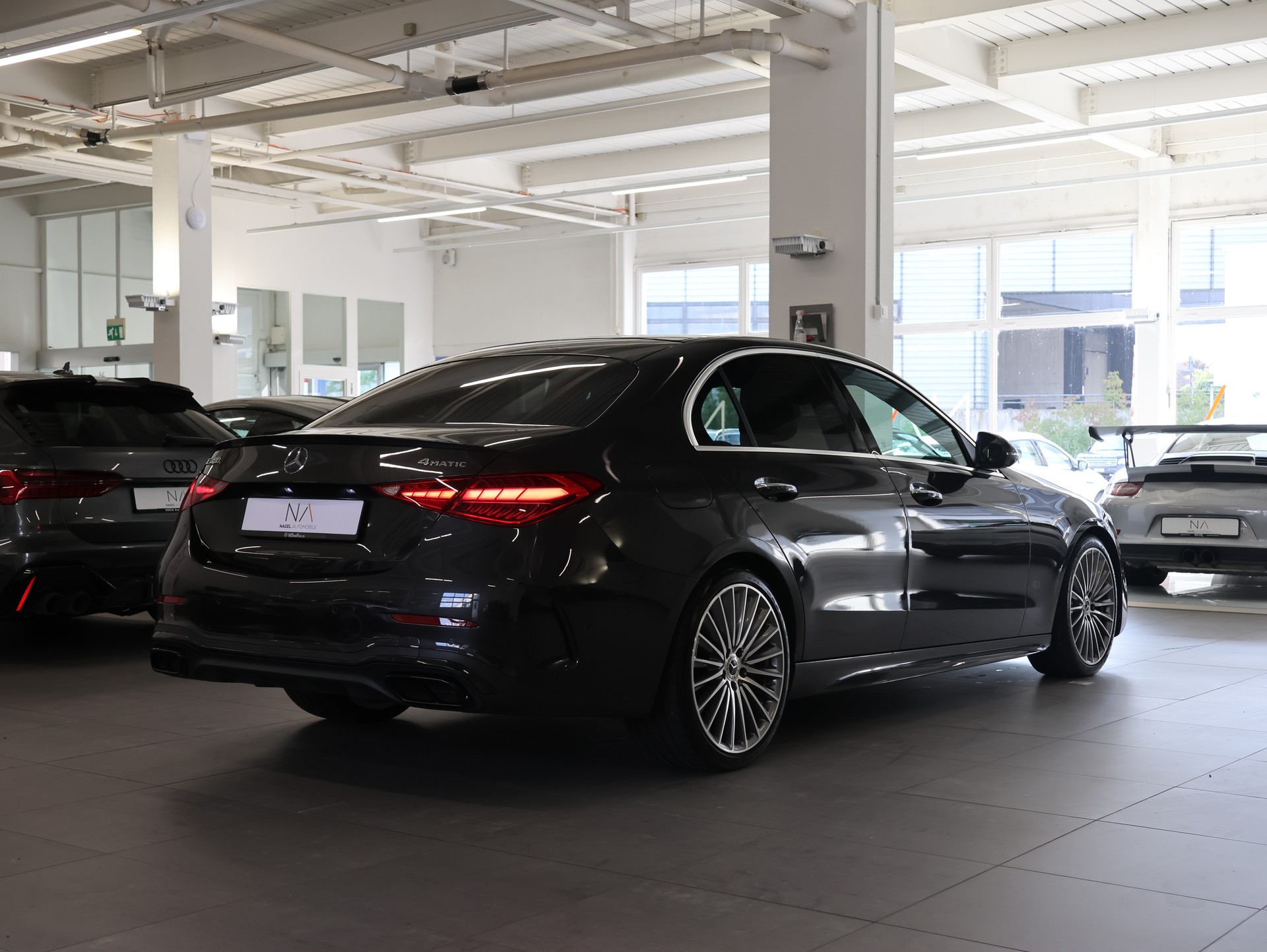 MERCEDES-BENZ C 300 4Matic AMG Line *Burmester* *Panoramadach* *Sitzheizung*-image-5