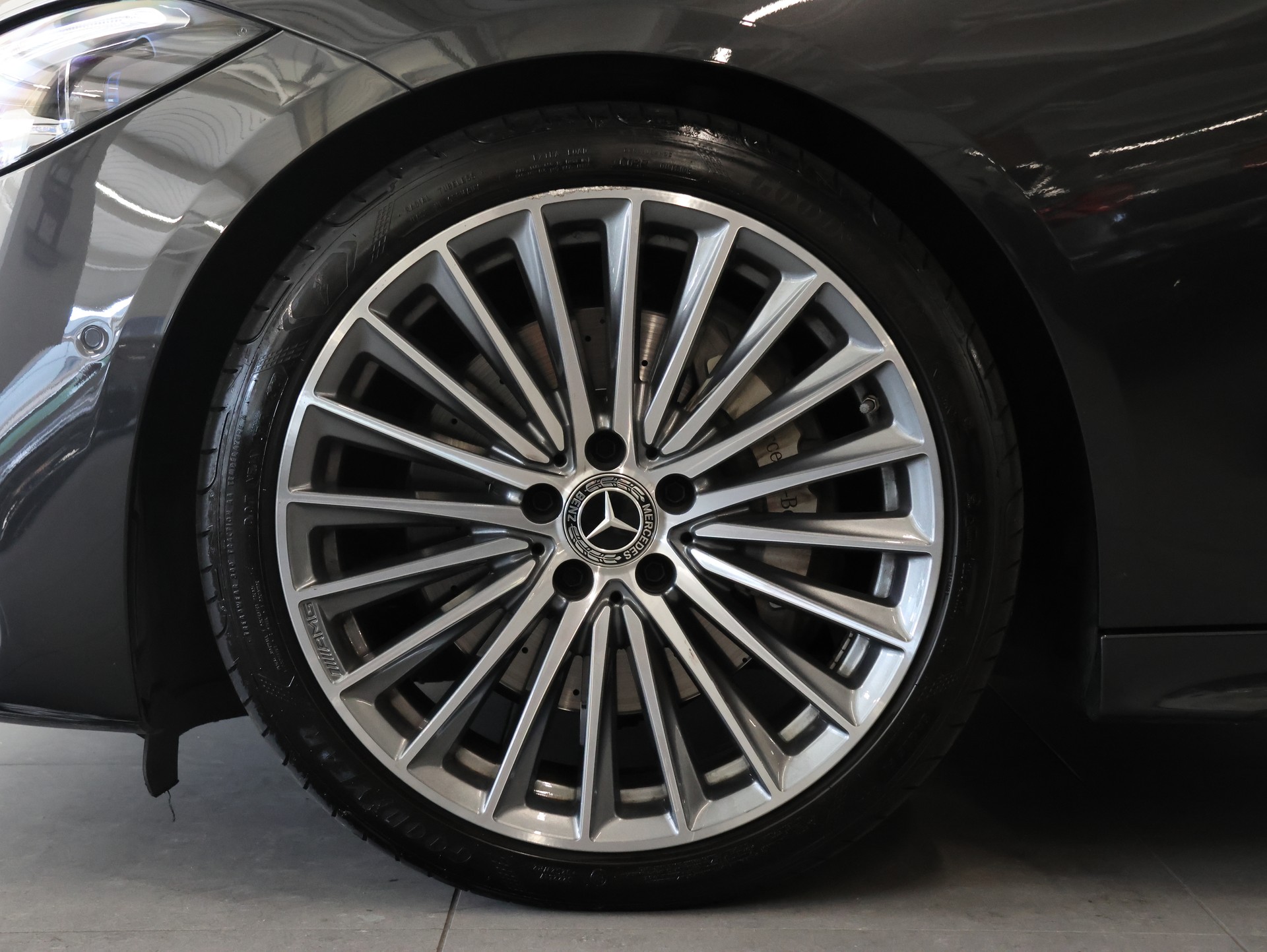 MERCEDES-BENZ C 300 4Matic AMG Line *Burmester* *Panoramadach* *Sitzheizung*-image-12