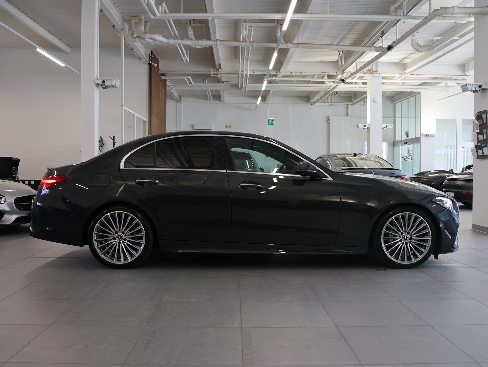 MERCEDES-BENZ C 300 4Matic AMG Line *Burmester* *Panoramadach* *Sitzheizung*-image-7