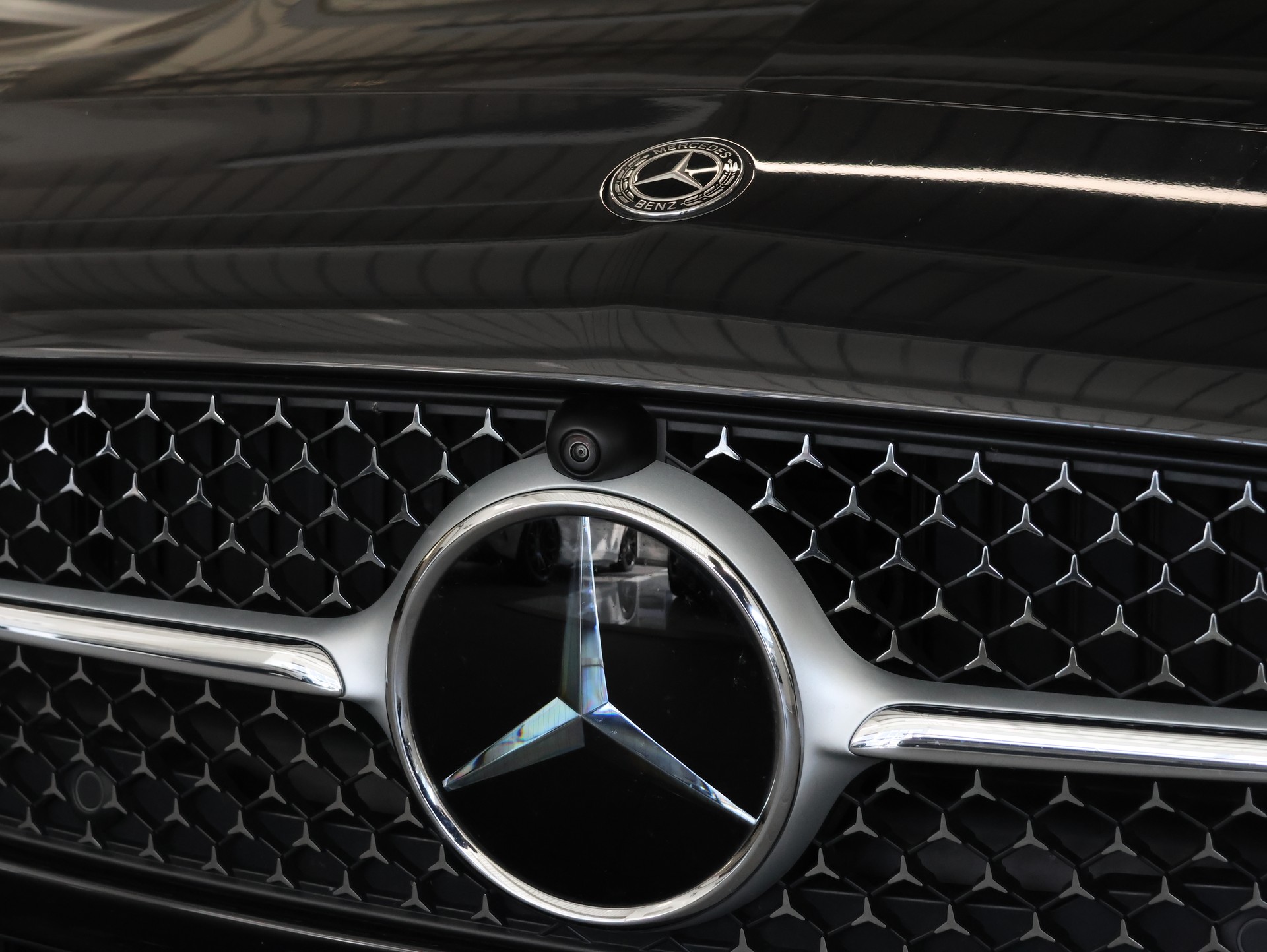 MERCEDES-BENZ C 300 4Matic AMG Line *Burmester* *Panoramadach* *Sitzheizung*-image-9