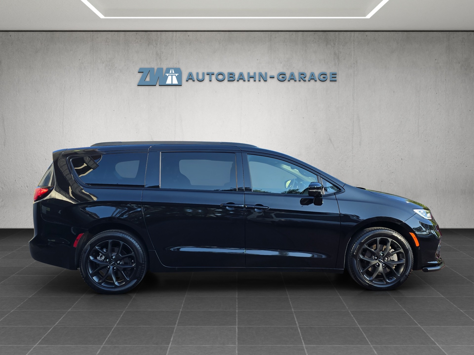 CHRYSLER 3.6 V6 S Appearance AWD-image-5