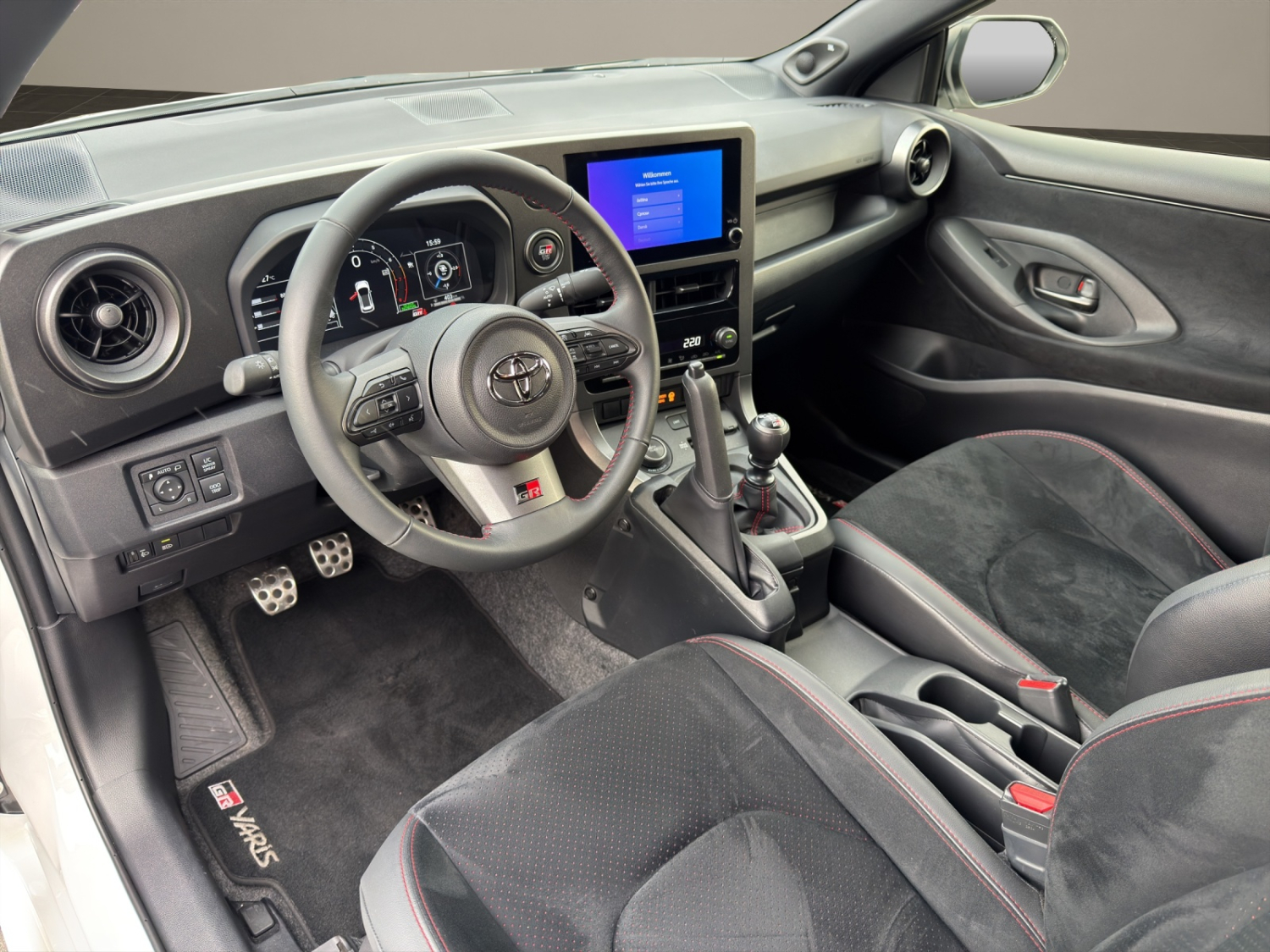 TOYOTA GR Yaris 1.6 Turbo Sport 4x4-image-8
