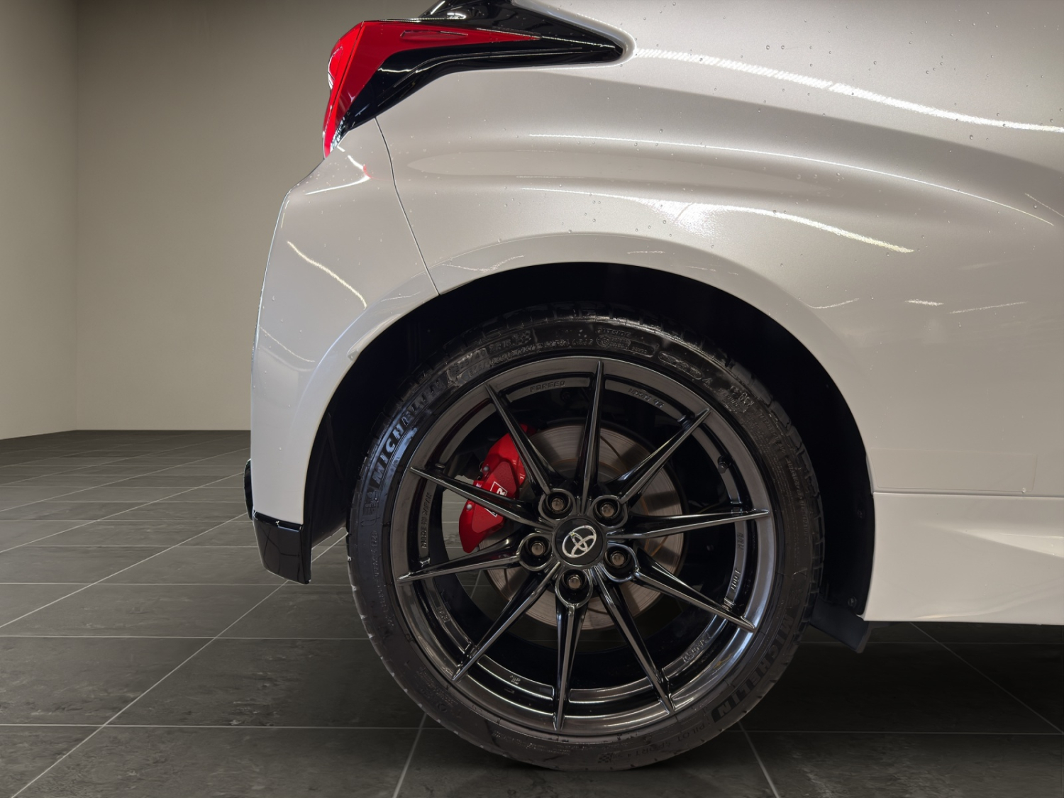 TOYOTA GR Yaris 1.6 Turbo Sport 4x4-image-13