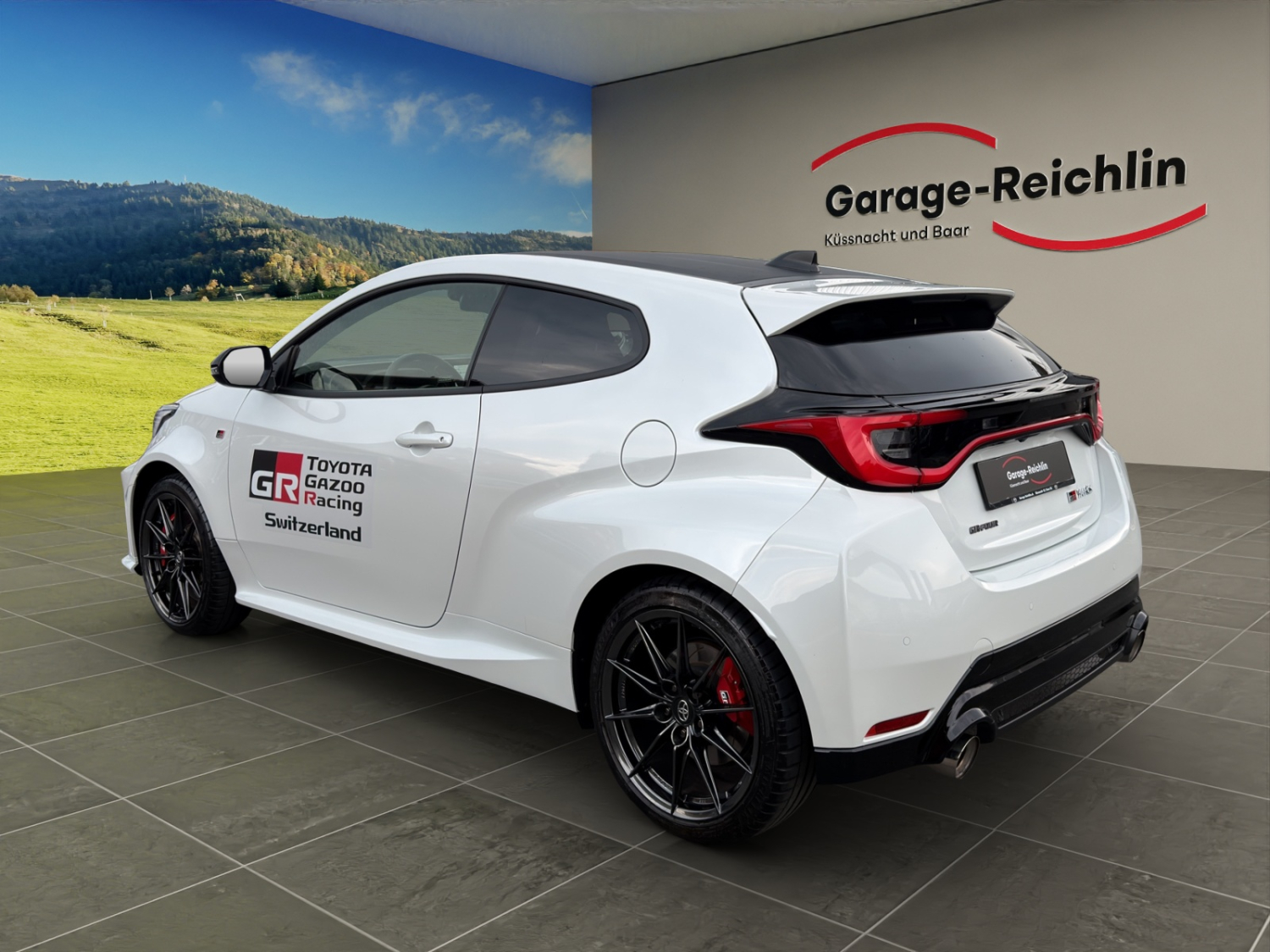 TOYOTA GR Yaris 1.6 Turbo Sport 4x4-image-2