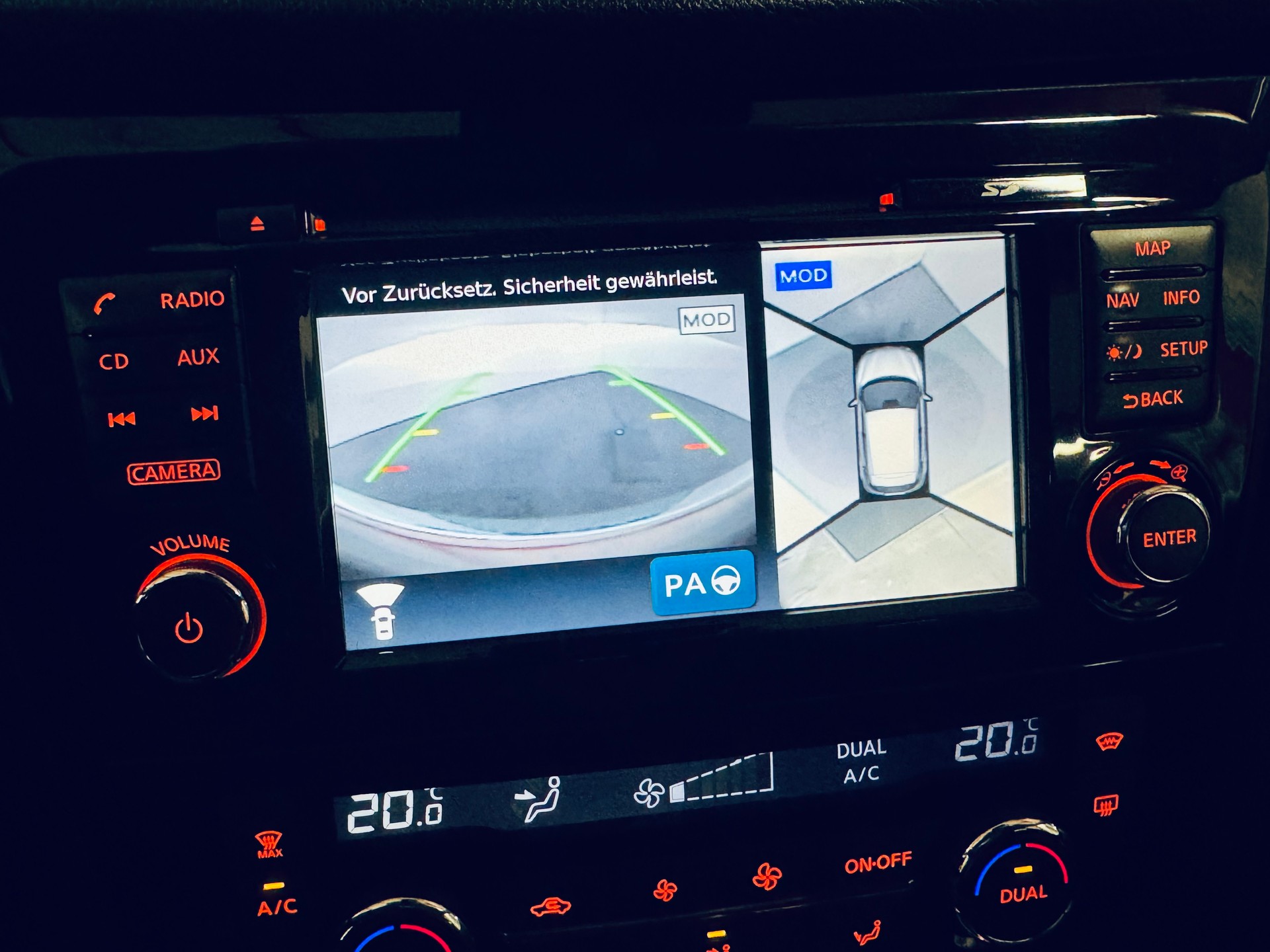 NISSAN Qashqai 1.6 dCi tekna Xtronic CVT-image-20