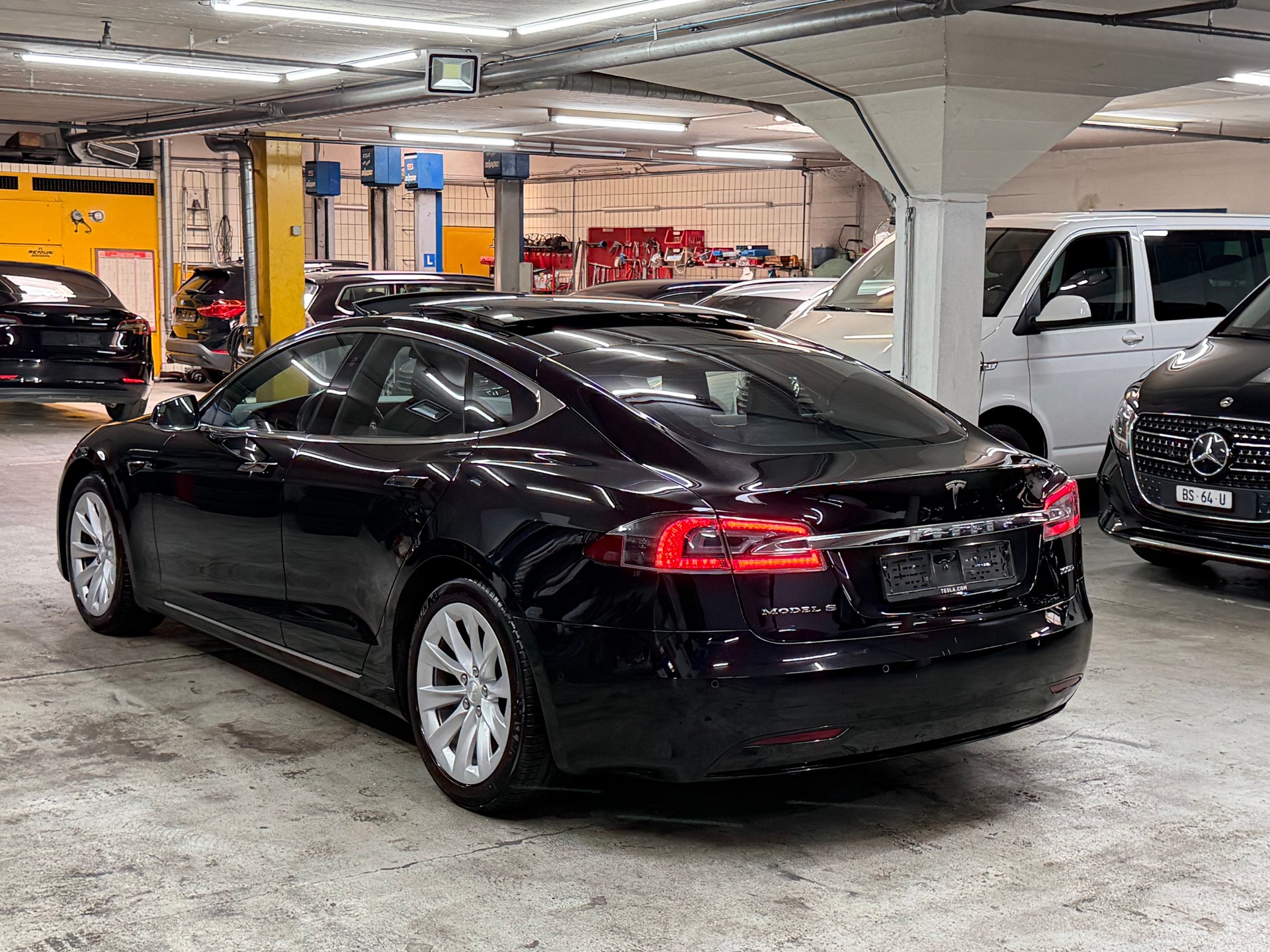 TESLA Model S 100 D-image-1