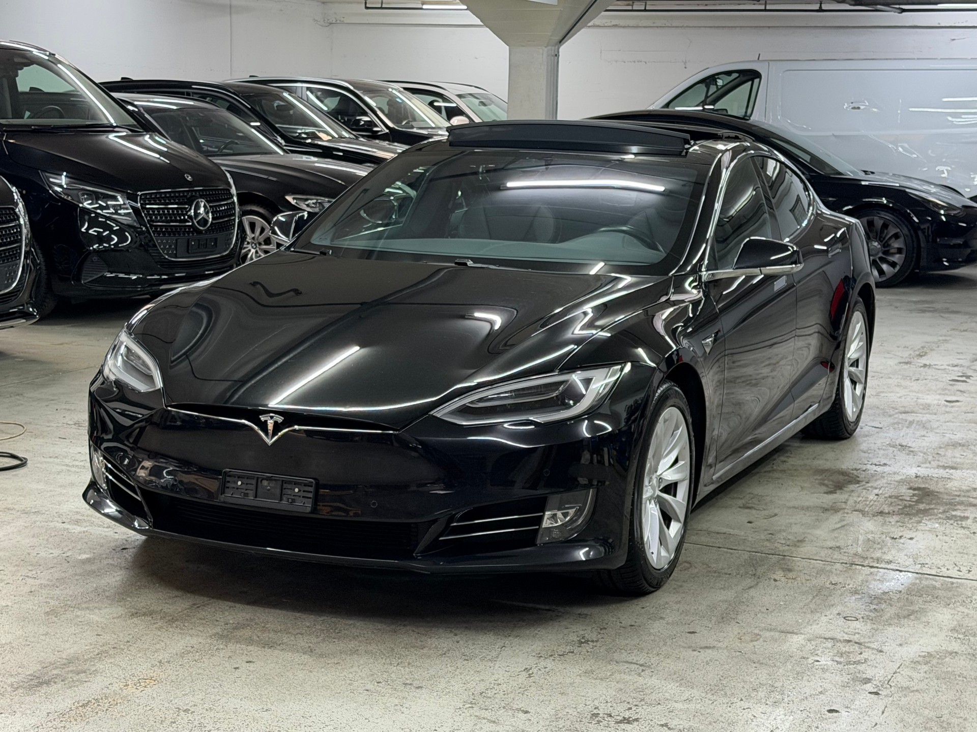 TESLA Model S 100 D-image-6