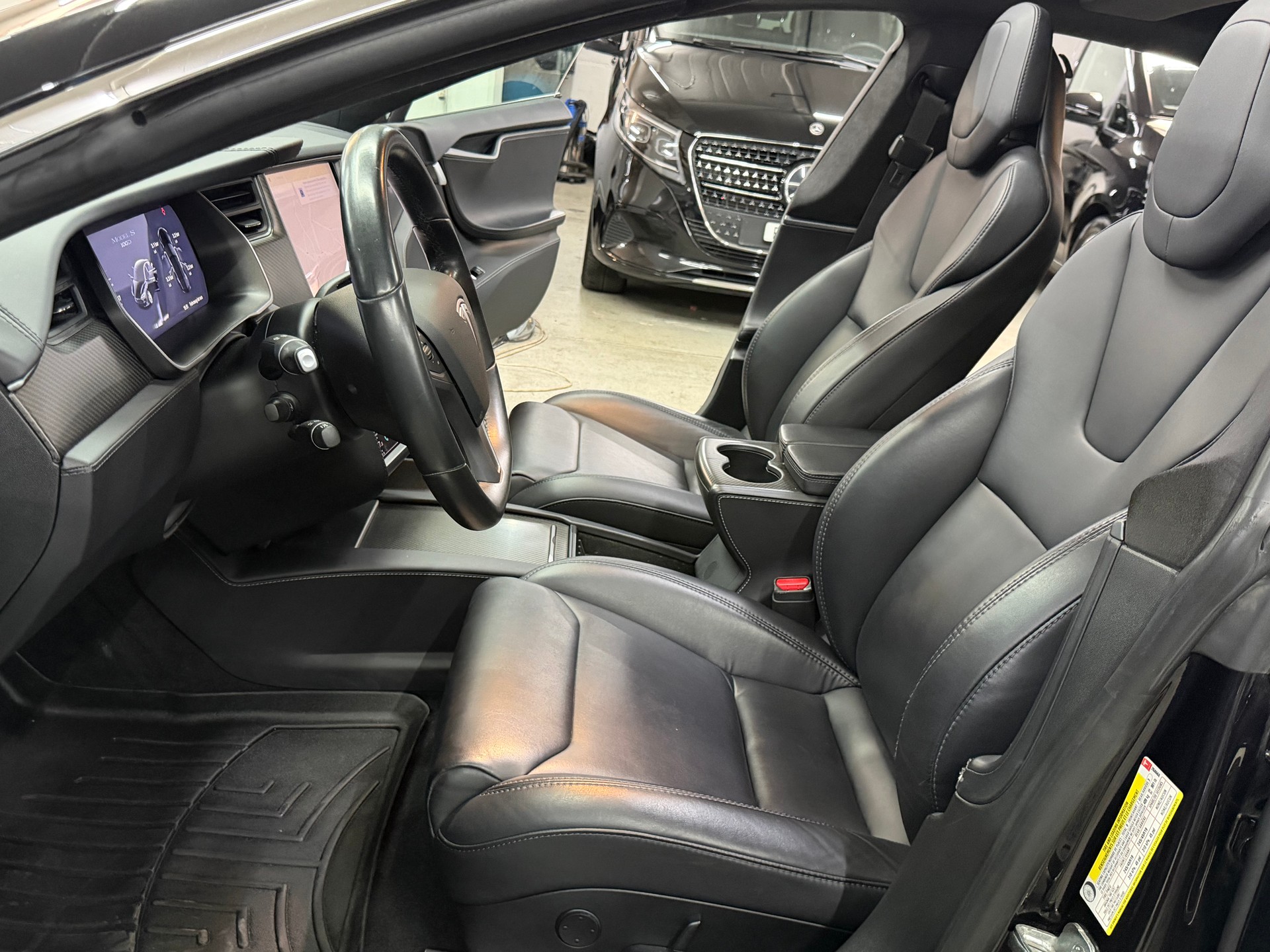 TESLA Model S 100 D-image-15