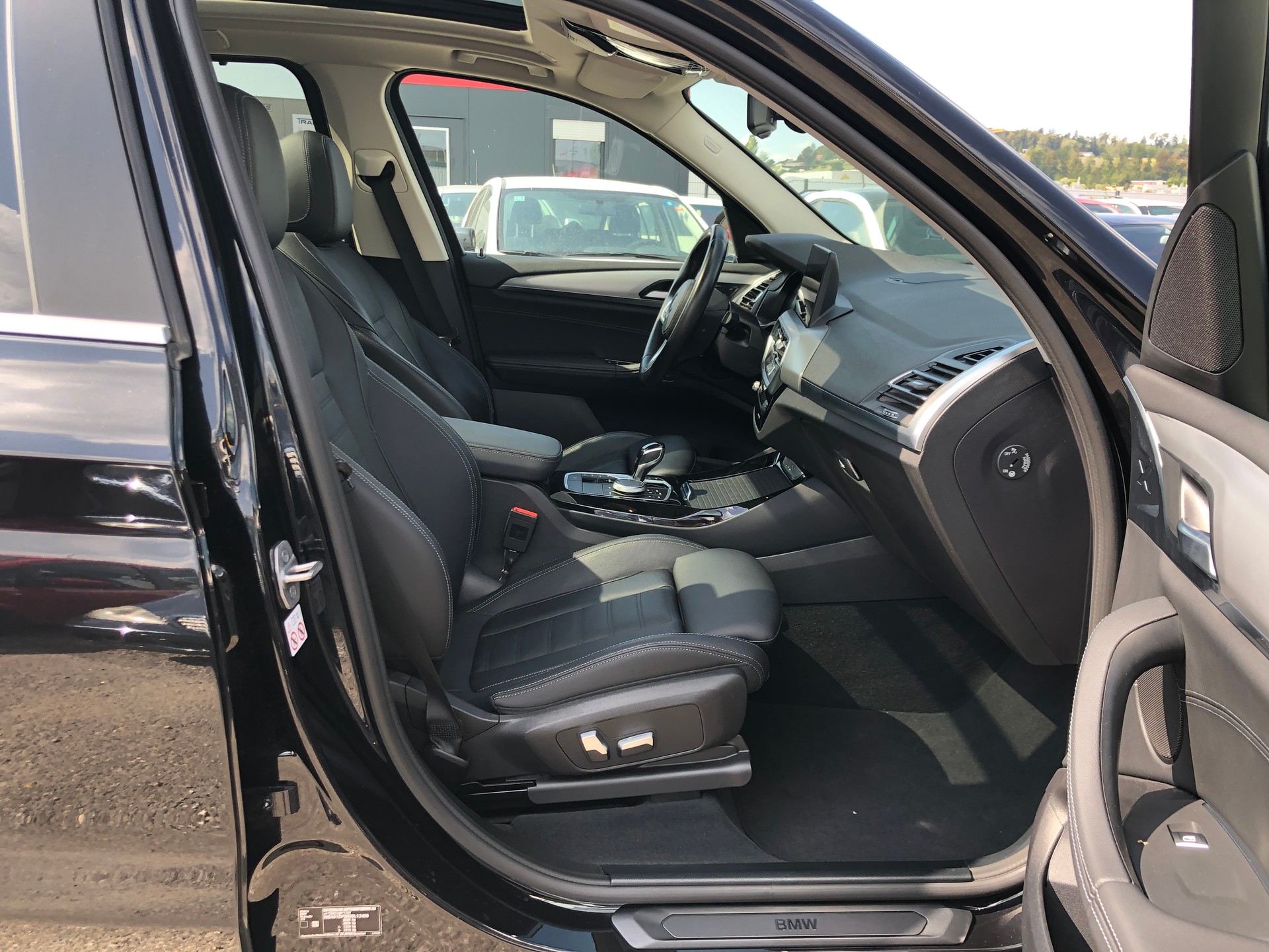 BMW X3 xDrive 30e M-Sport-image-15