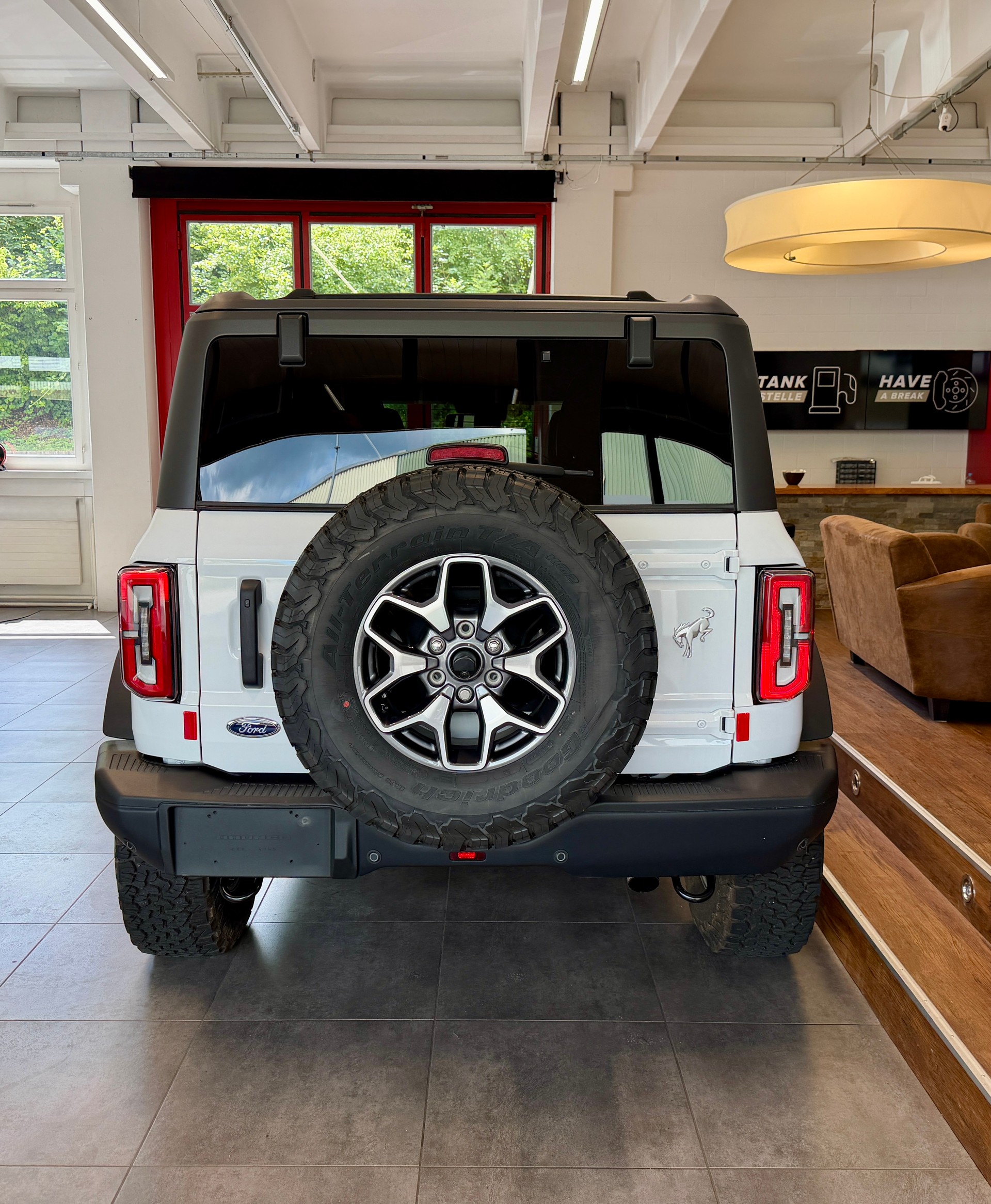 FORD Bronco 2.7 EcoB Badlands e-4WD-image-4