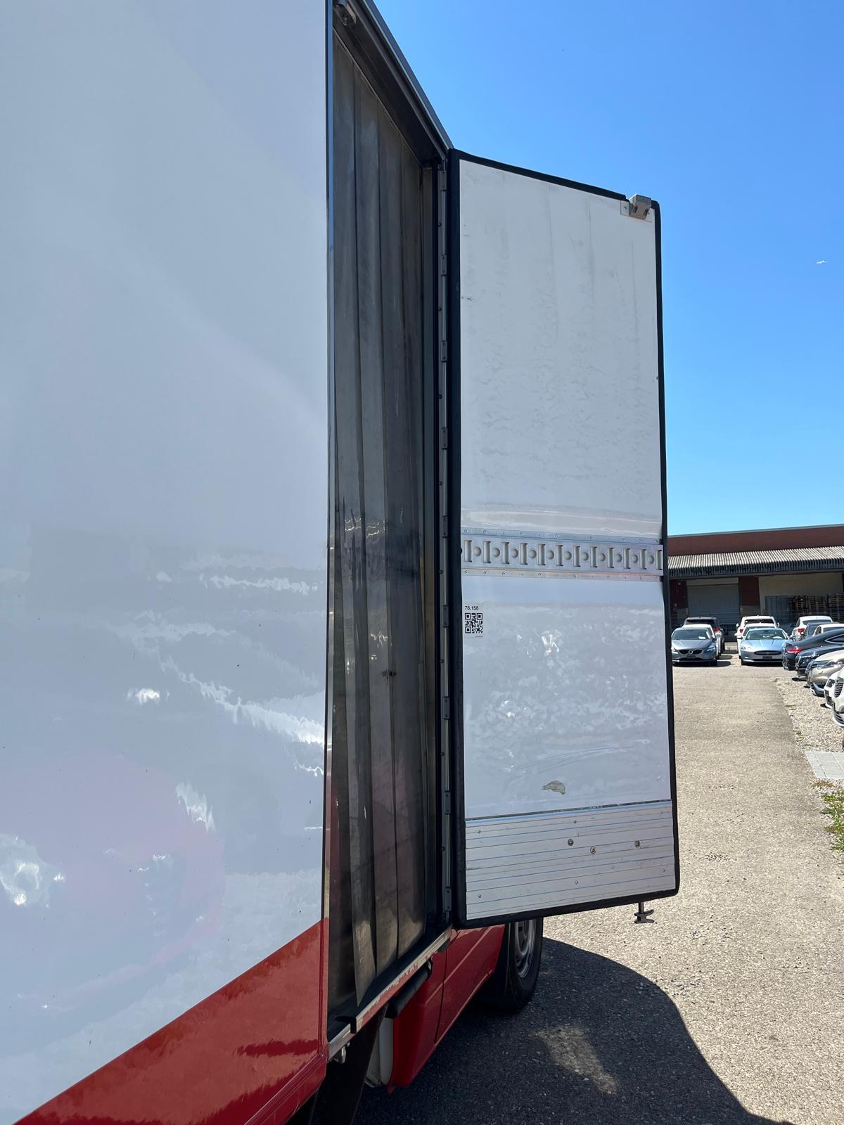 MERCEDES-BENZ Sprinter 319 CDI Standard 9G-TRONIC-image-7