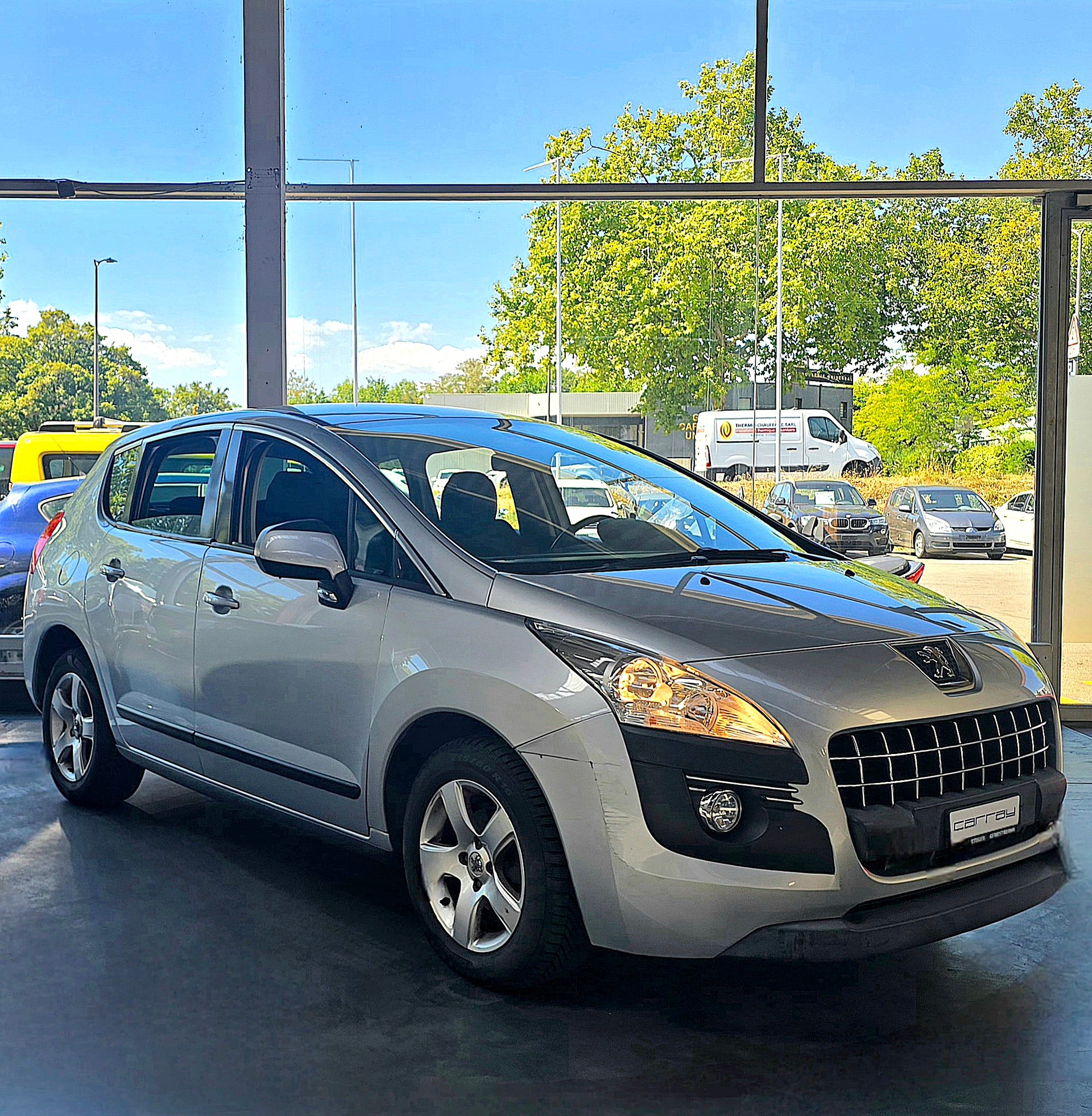 PEUGEOT 3008 1.6 HDI Business-image-10