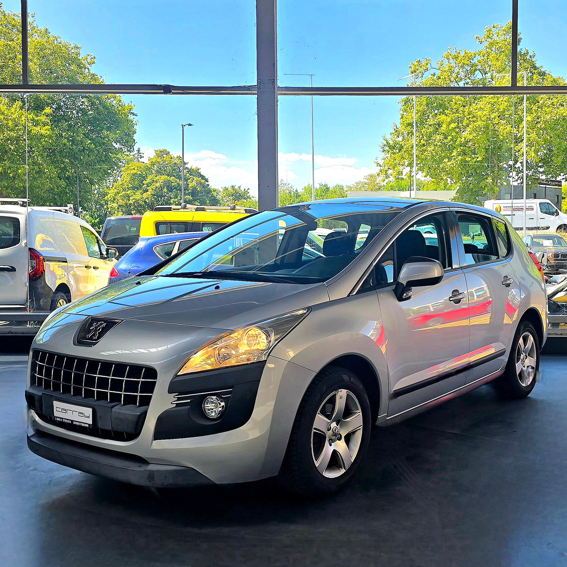 PEUGEOT 3008 1.6 HDI Business-image-1
