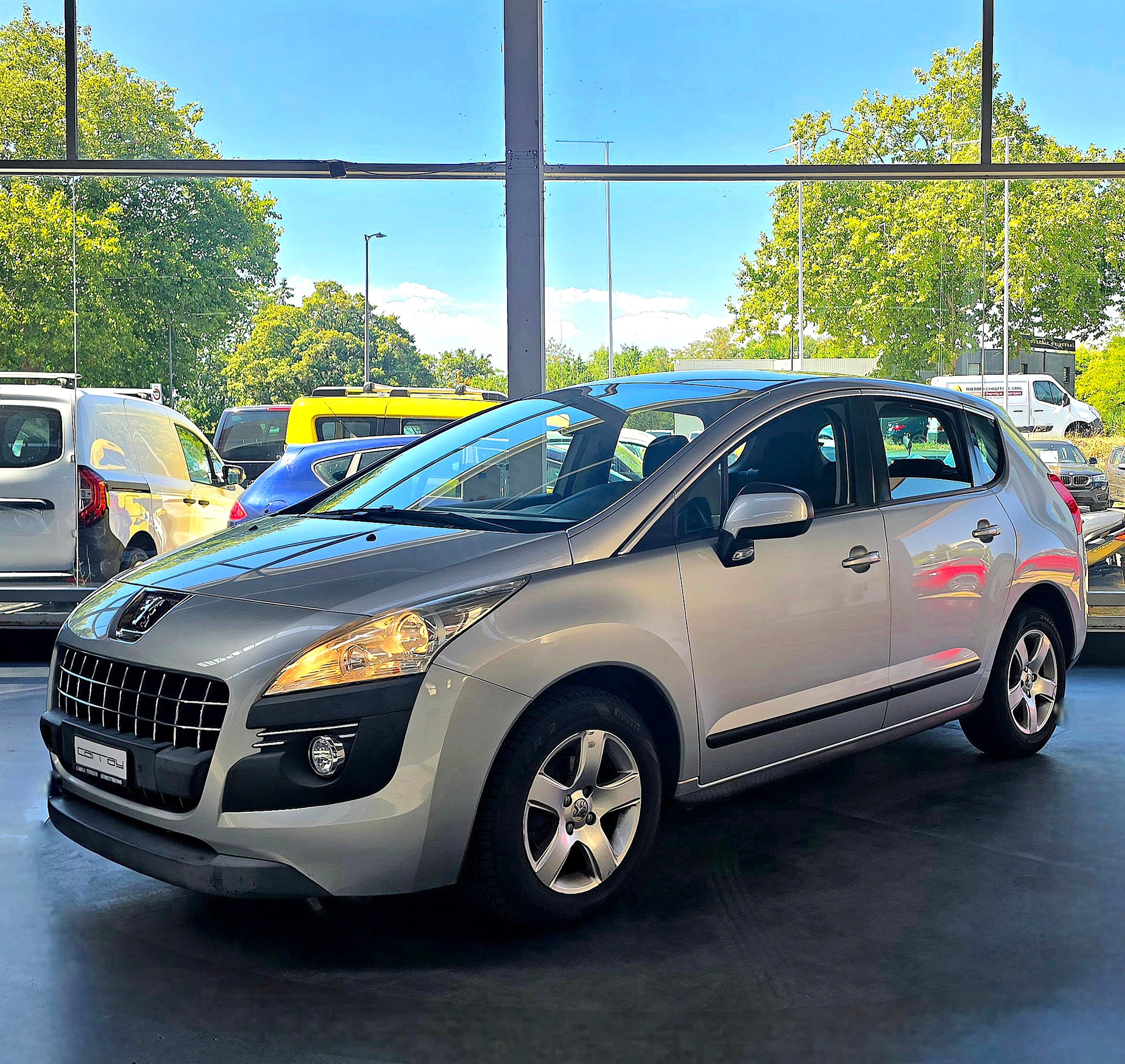 PEUGEOT 3008 1.6 HDI Business-image-2