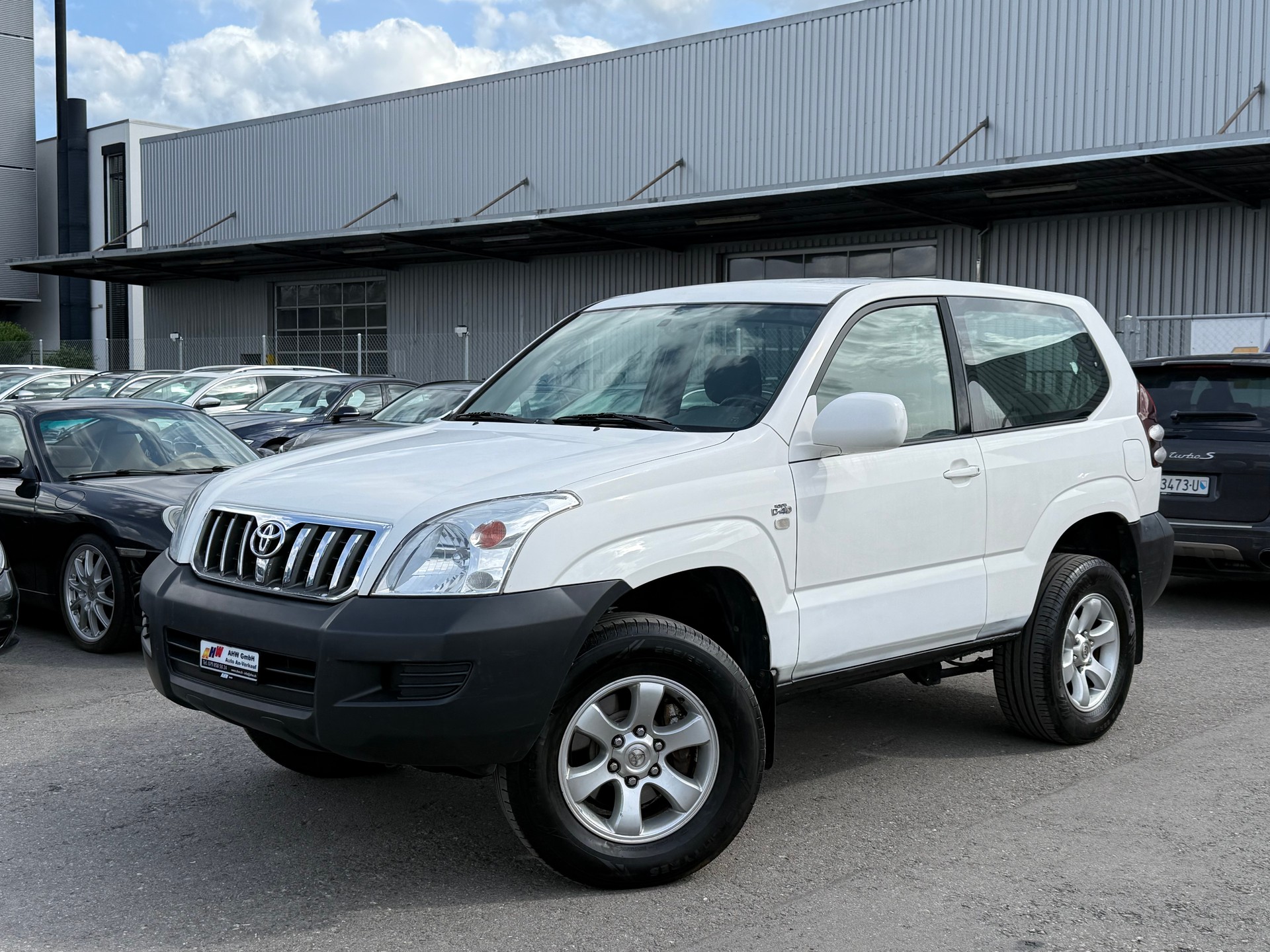 TOYOTA Land Cruiser 3.0 TD Linea Terra / Frisch ab MFK 03.06.2026 / 8-fach bereift / AHK 2800kg / Klimaanlage-image-0