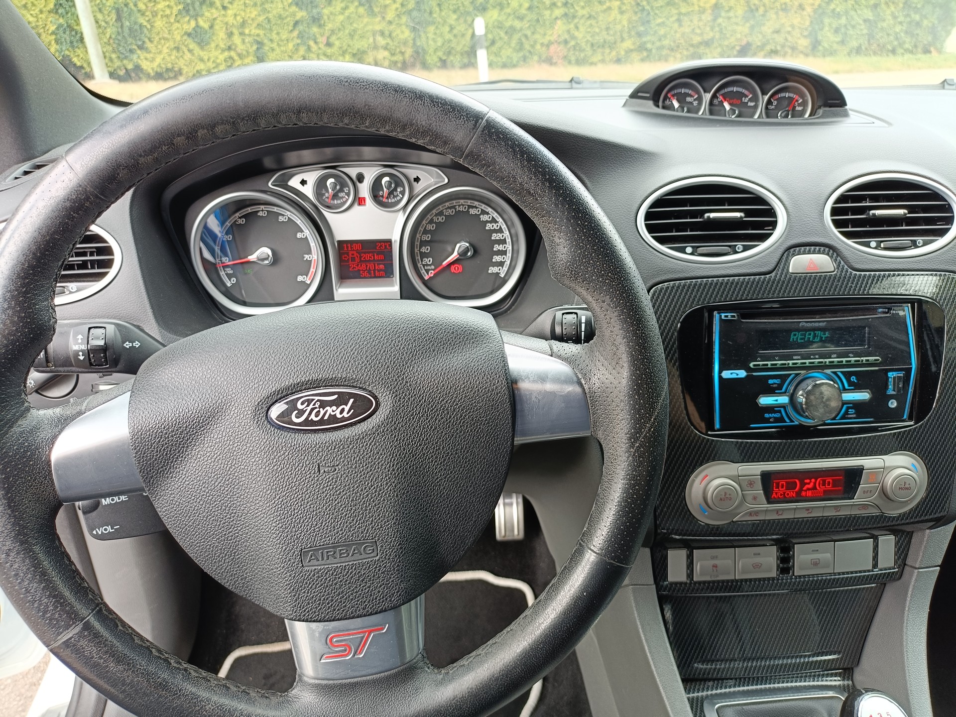 FORD Focus 2.5 Turbo ST-image-10
