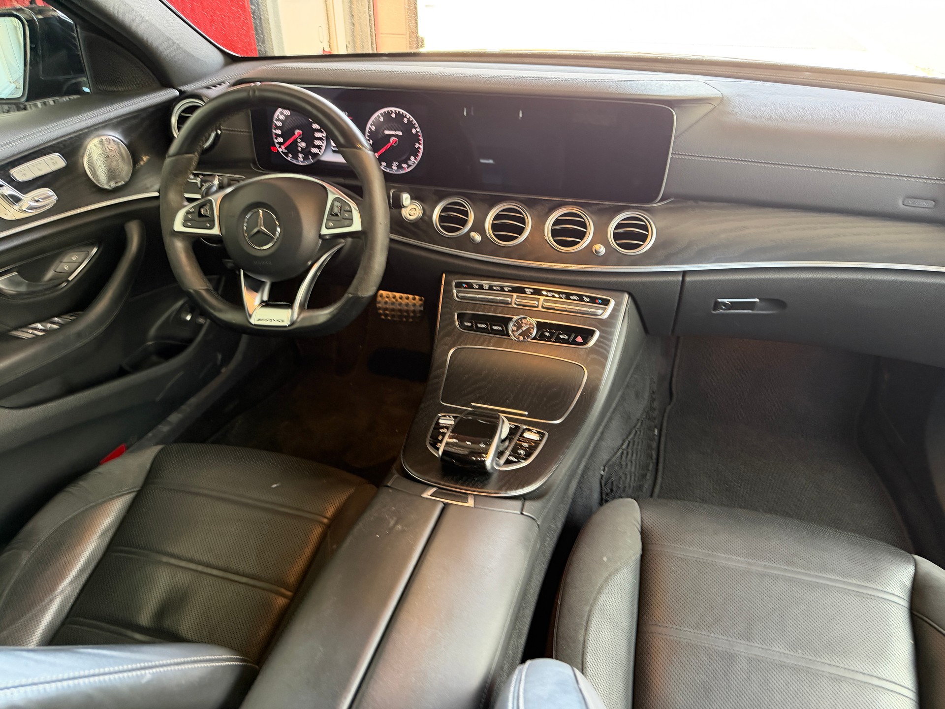 MERCEDES-BENZ E 43 AMG 4 Matic 9G-Tronic-image-11
