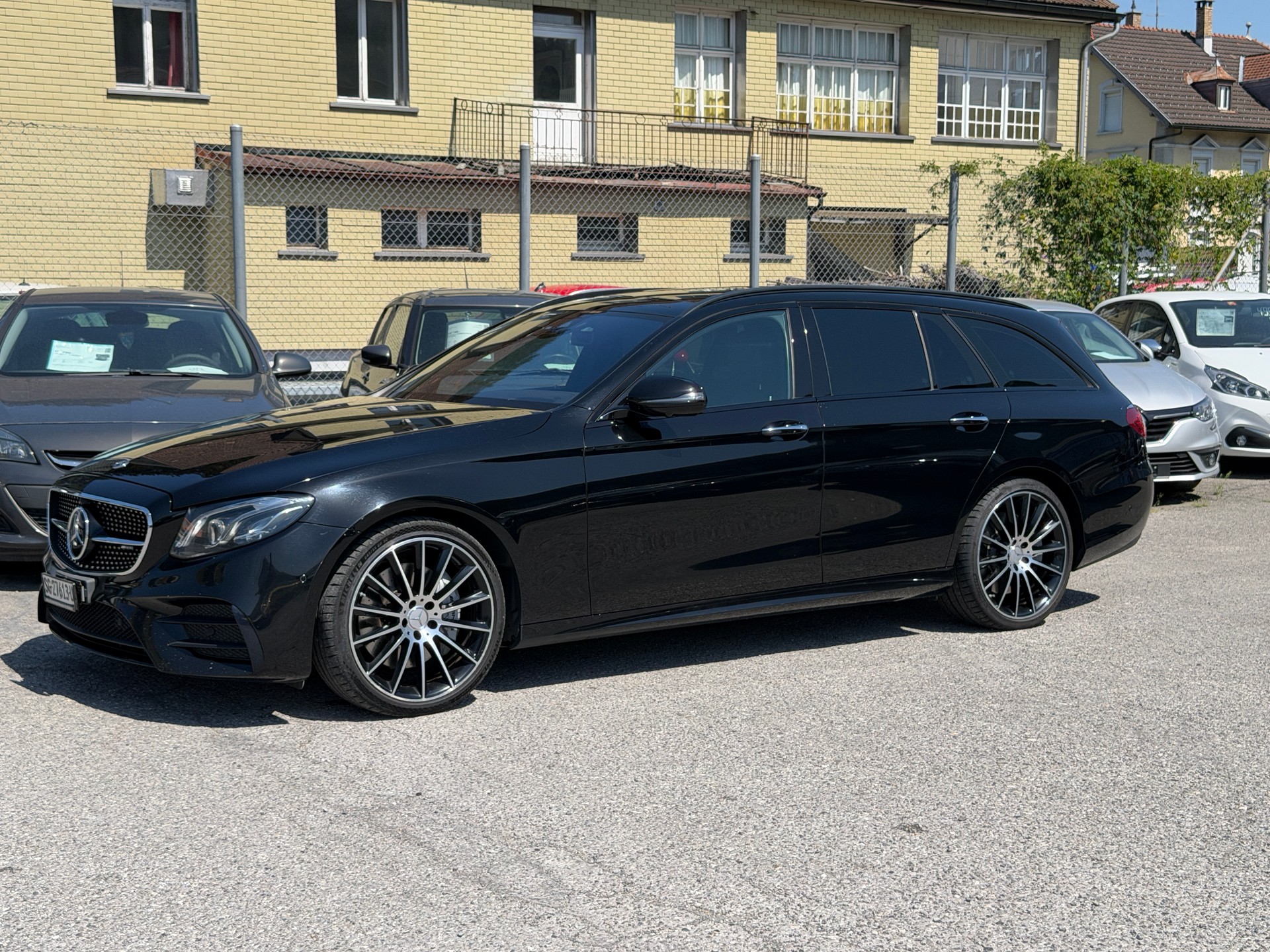 MERCEDES-BENZ E 43 AMG 4 Matic 9G-Tronic-image-2