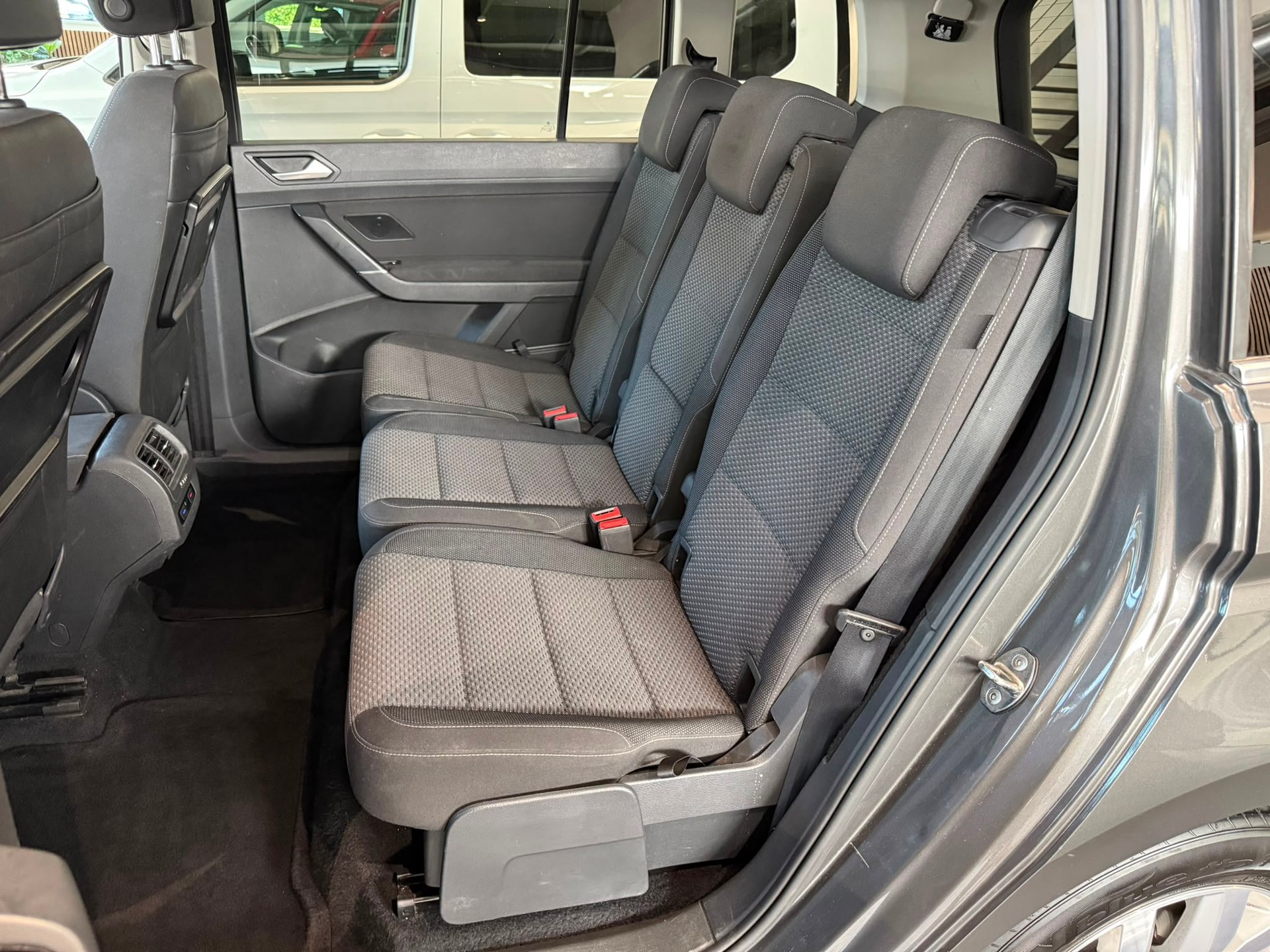 VW Touran 1.4 TSI BlueMotion Technology Comfortline DSG-image-9