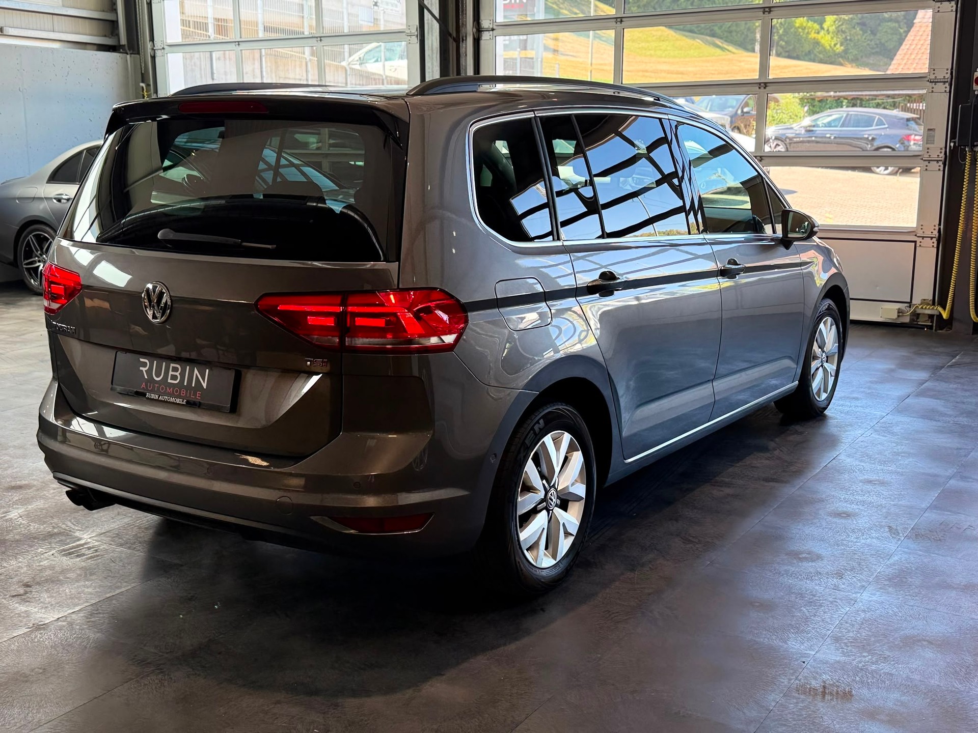 VW Touran 1.4 TSI BlueMotion Technology Comfortline DSG-image-5