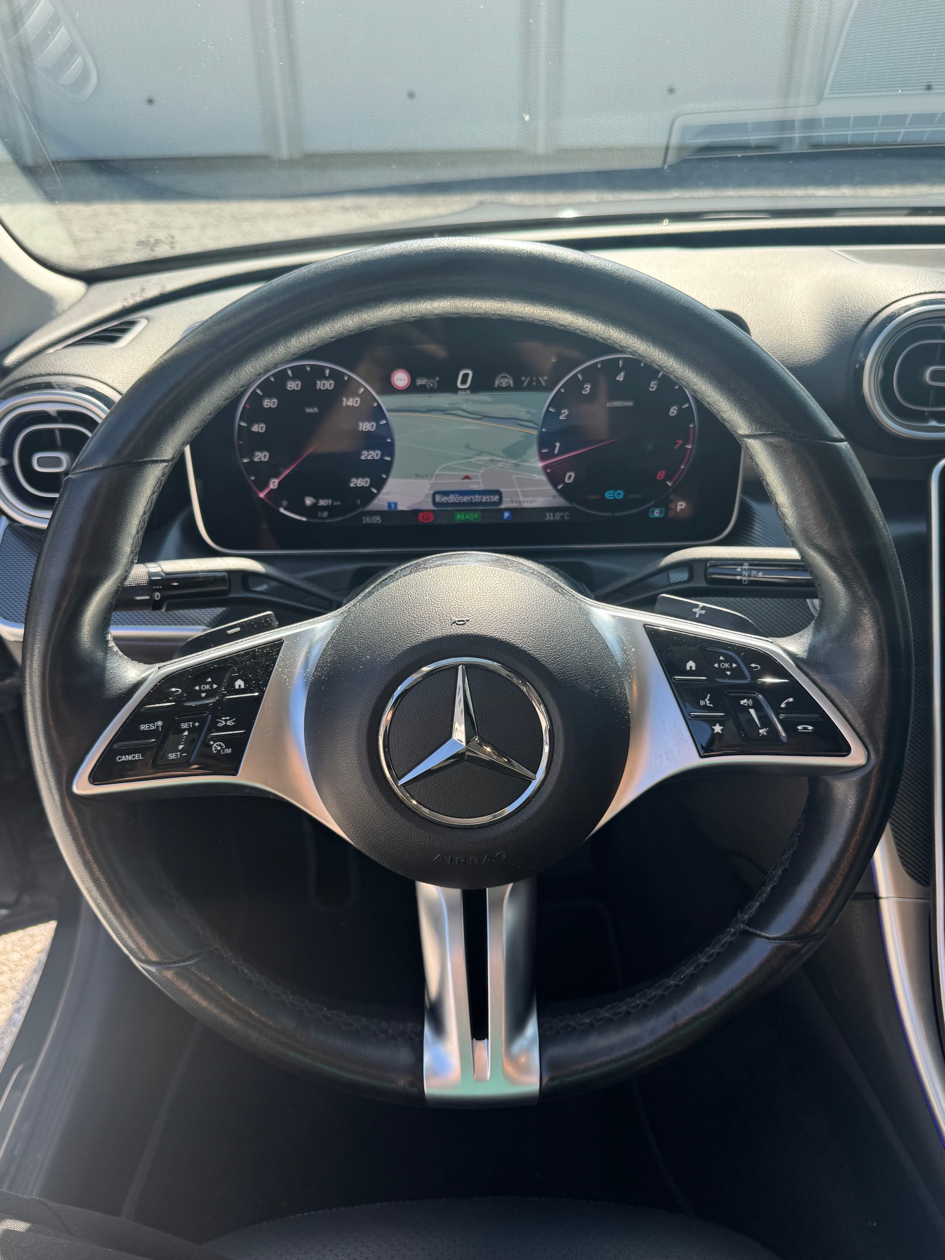 MERCEDES-BENZ C 180 Avantgarde-image-9