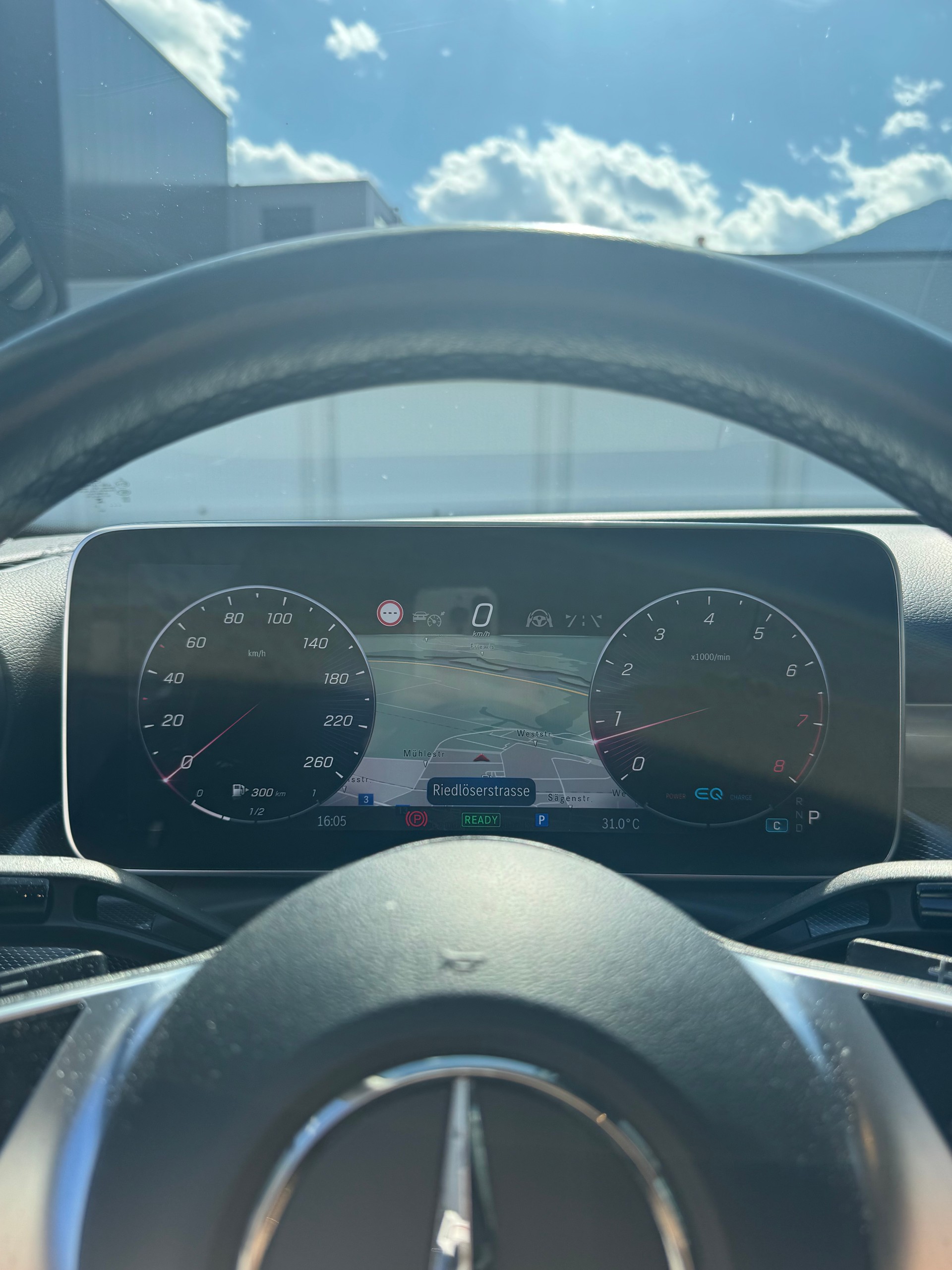 MERCEDES-BENZ C 180 Avantgarde-image-10