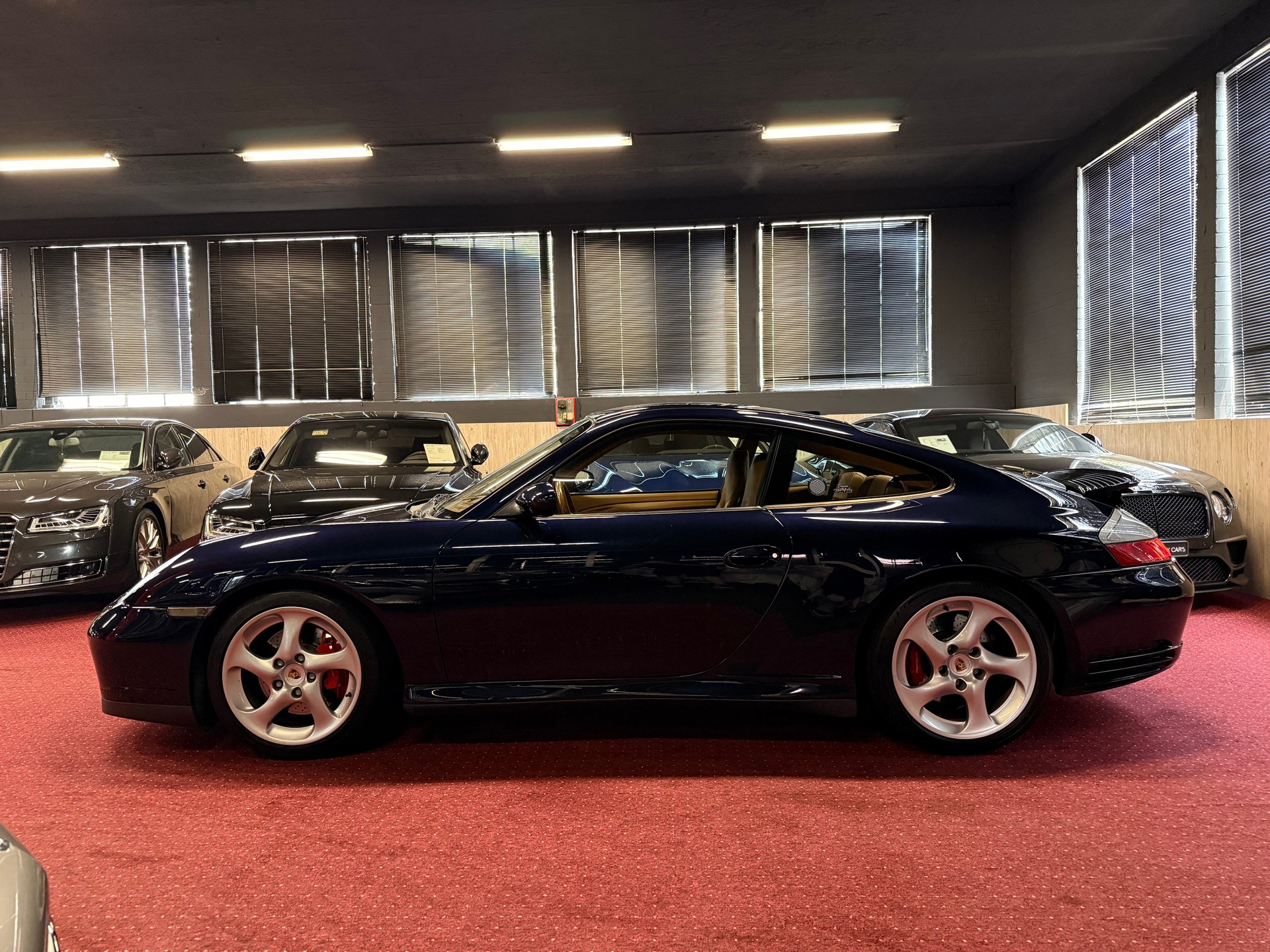 PORSCHE 911 ( 996.2 ) Carrera 4S 3.6 / Frisch ab MFK + ab Porsche 111 Punkte Chek **-image-10