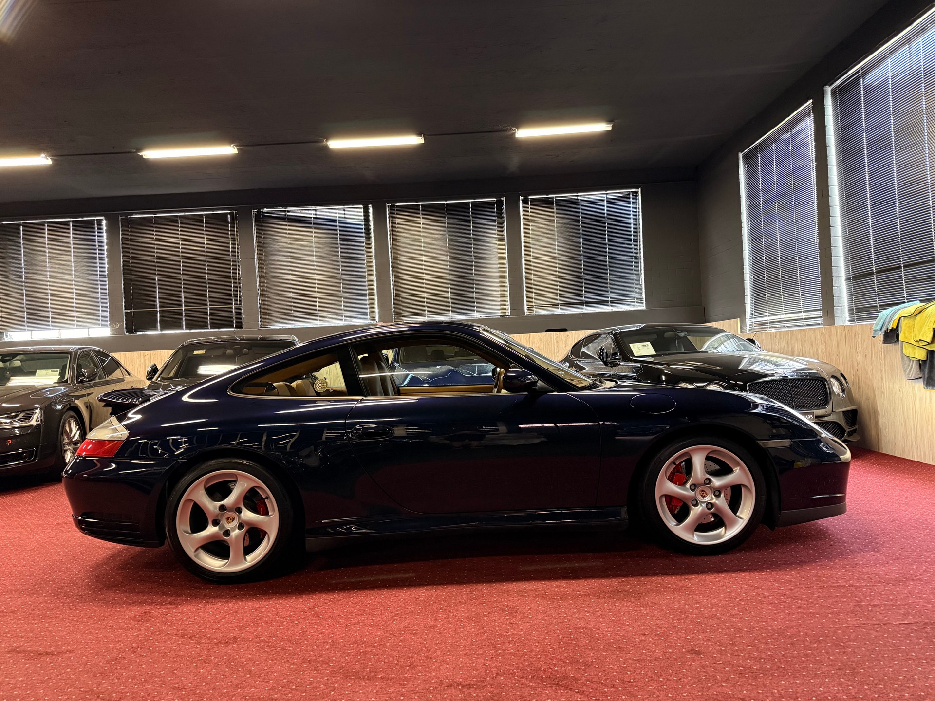 PORSCHE 911 ( 996.2 ) Carrera 4S 3.6 / Frisch ab MFK + ab Porsche 111 Punkte Chek **-image-6