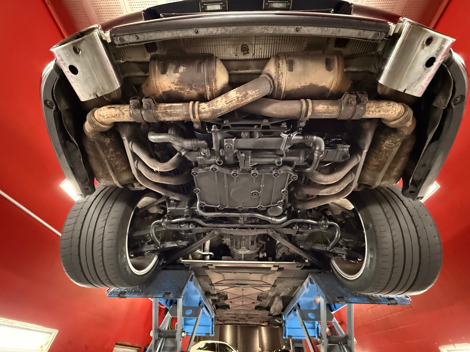 PORSCHE 911 ( 996.2 ) Carrera 4S 3.6 / Frisch ab MFK + ab Porsche 111 Punkte Chek **-image-30