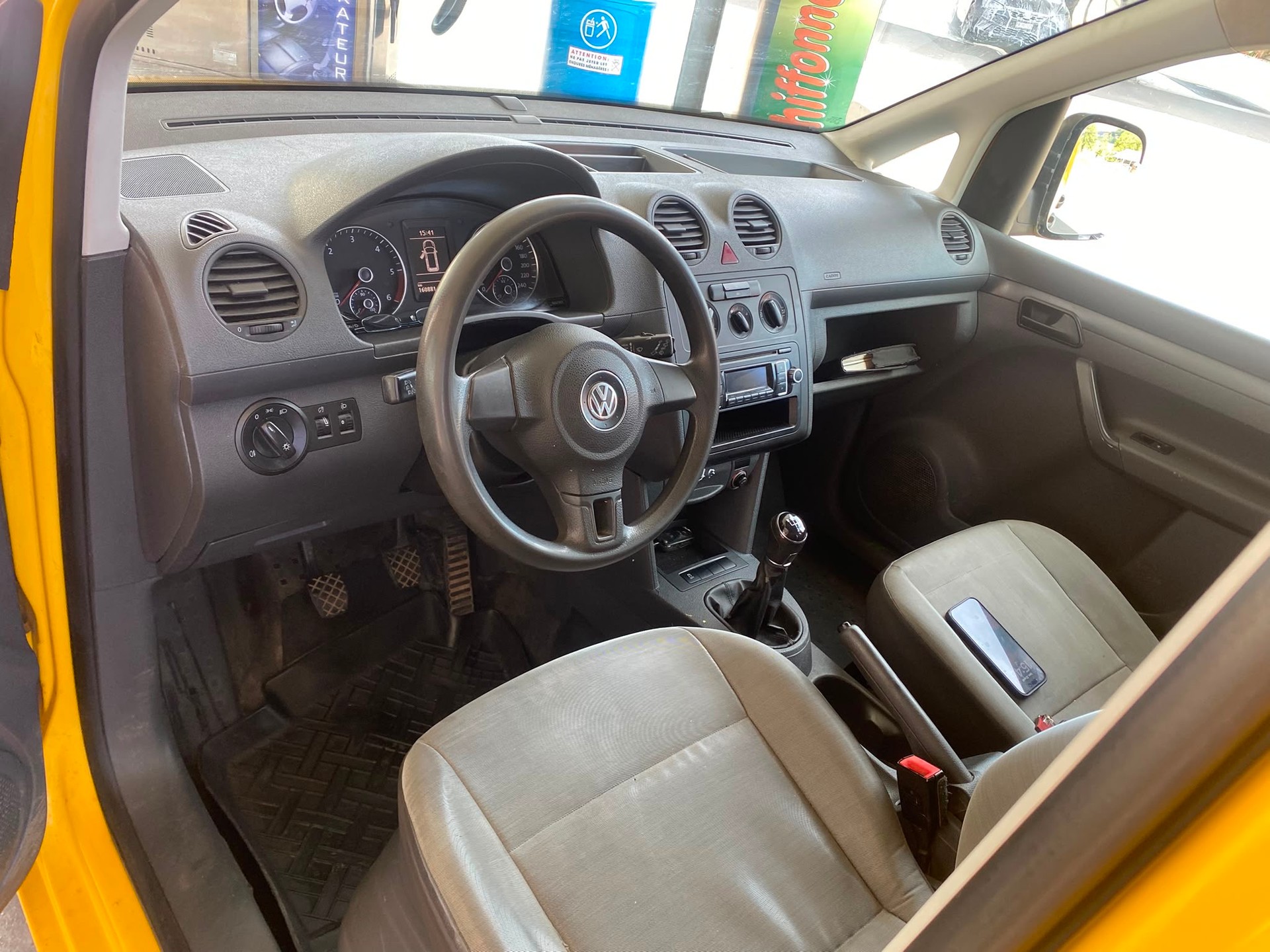 VW Caddy 2.0 TDI 4Motion-image-10
