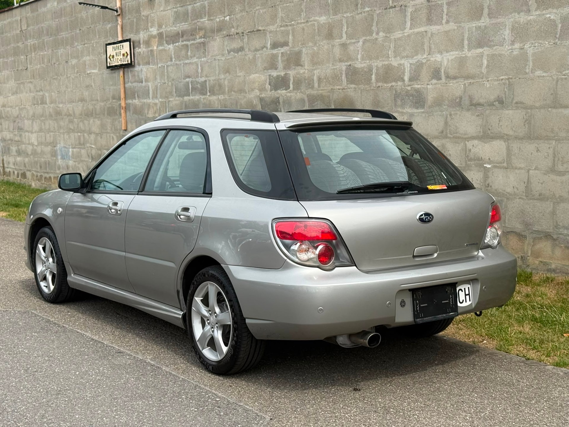 SUBARU Impreza 2.0R-image-8