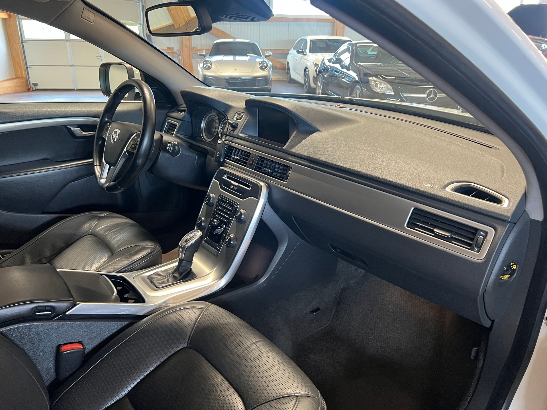 VOLVO XC70 T6 AWD Summum Geartronic-image-12