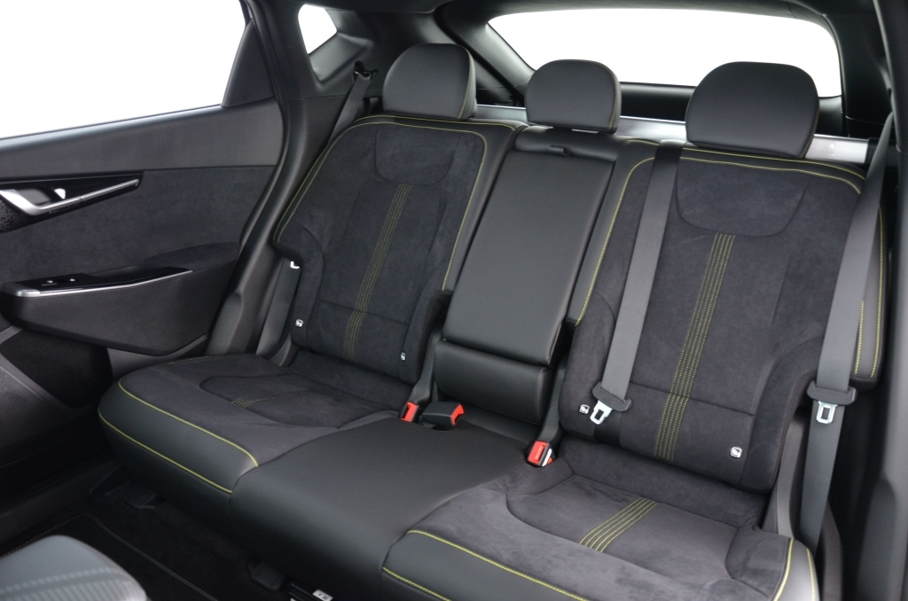 KIA EV6 77.4 kWh AWD GT 4x4 (584PS)-image-16
