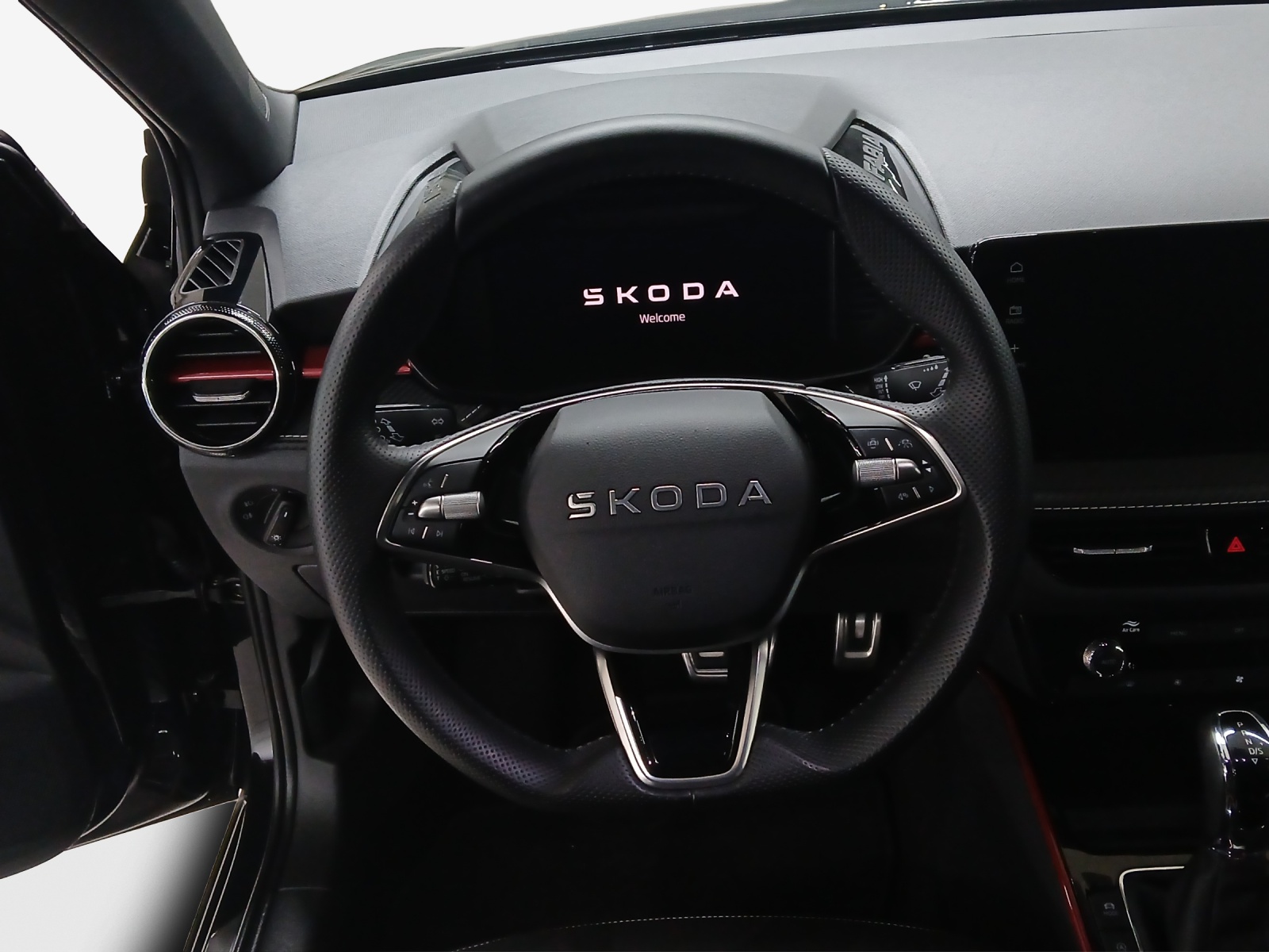 SKODA Fabia 1.5 TSI Monte Carlo DSG-image-9