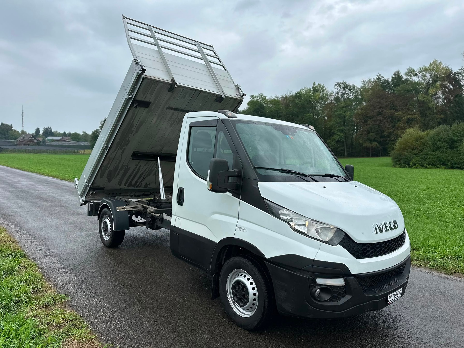 IVECO 35 S 15-image-2