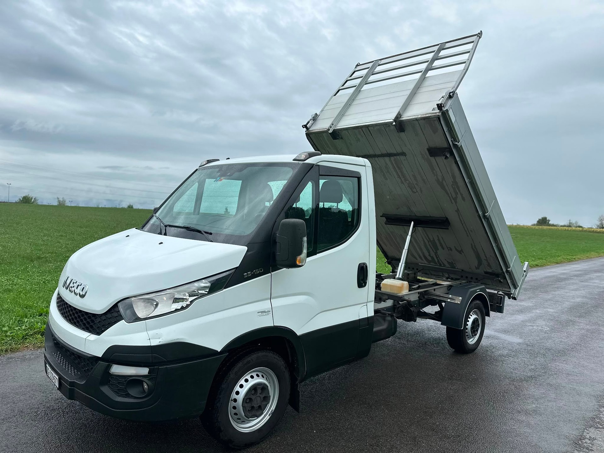 IVECO 35 S 15-image-1