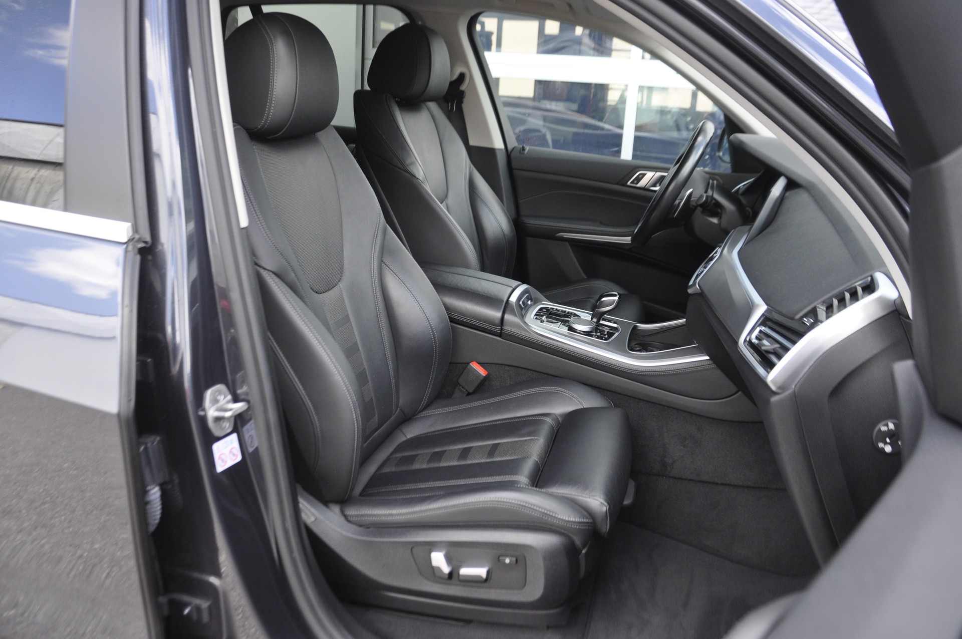 BMW X5 xDrive 48V 40i Steptronic I 7 Plätze-image-5