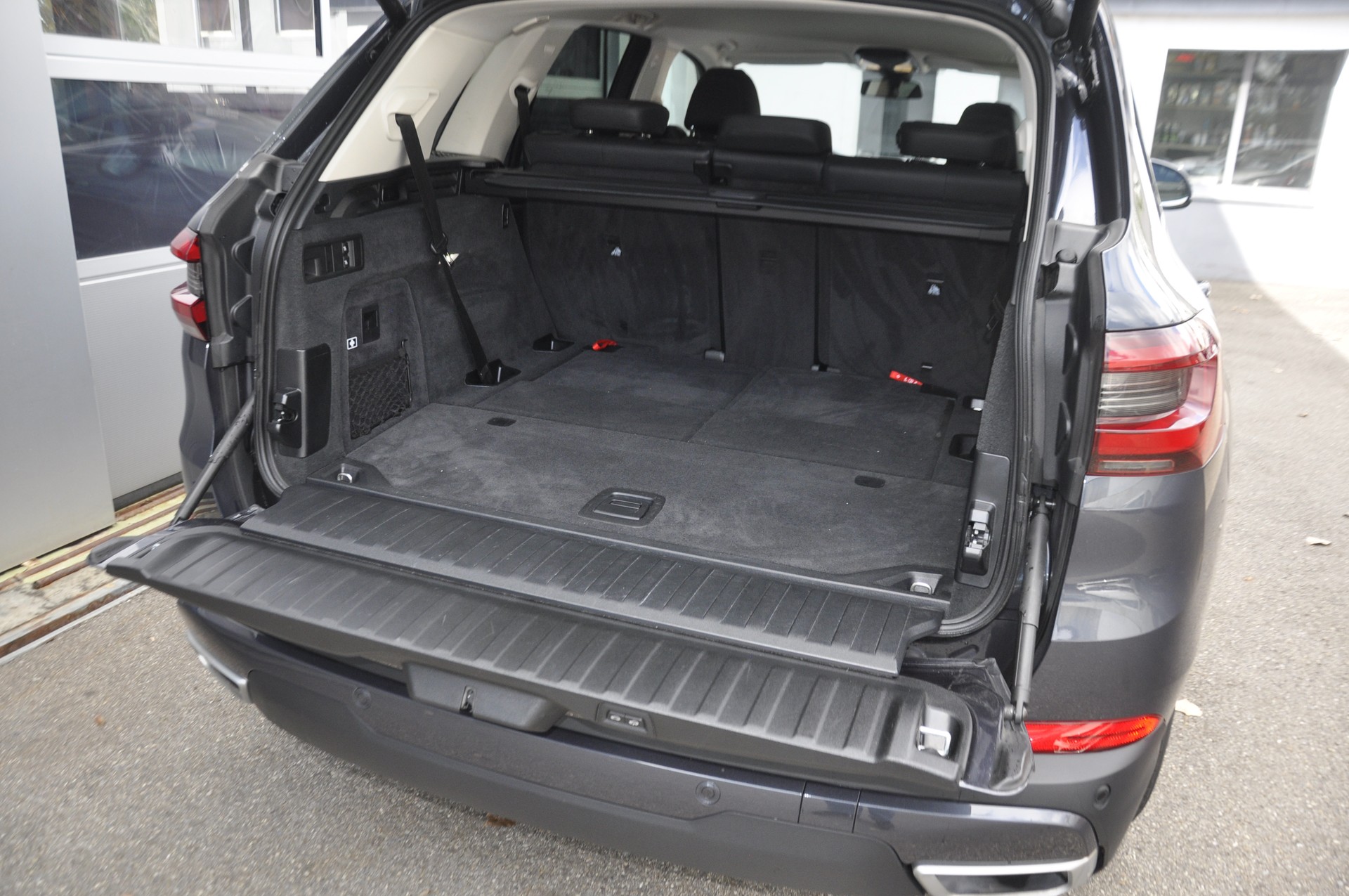 BMW X5 xDrive 48V 40i Steptronic I 7 Plätze-image-14