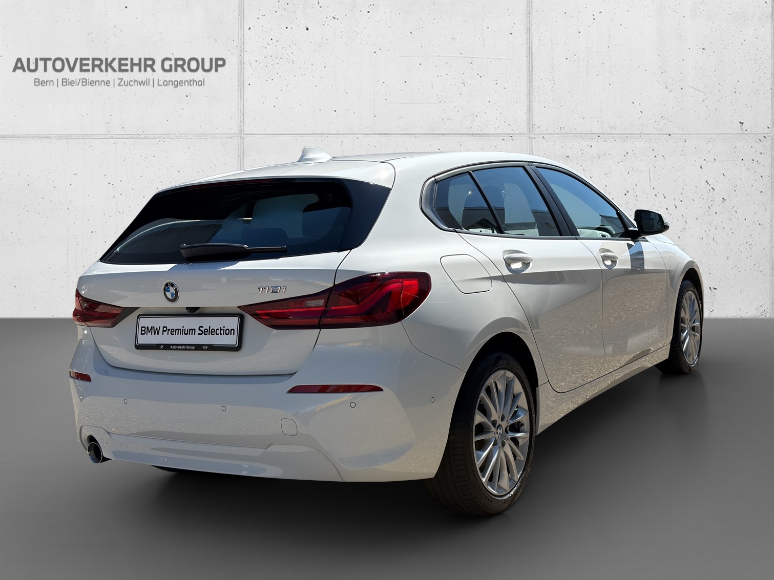 BMW 118i Essential Steptronic-image-4