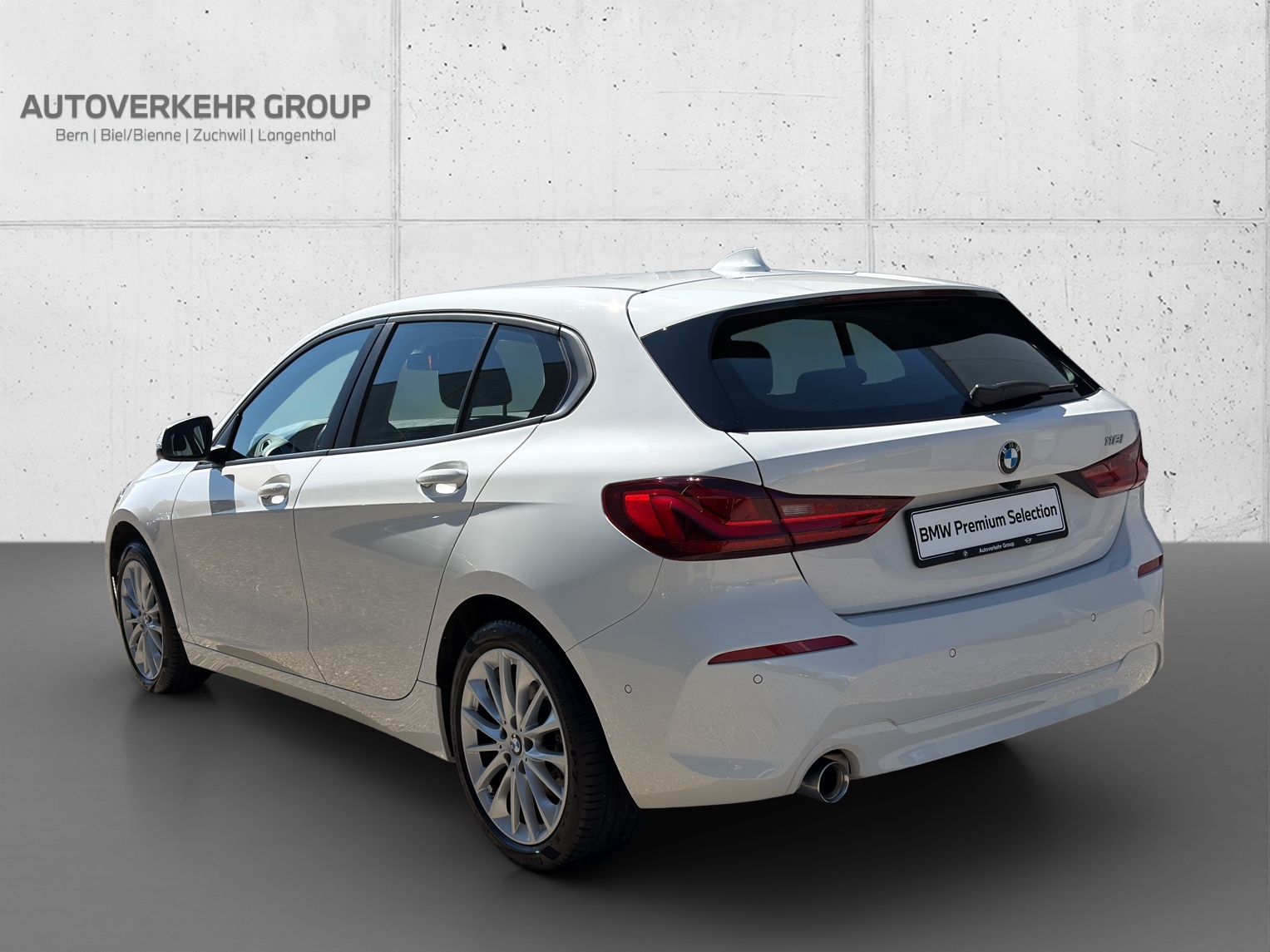 BMW 118i Essential Steptronic-image-2