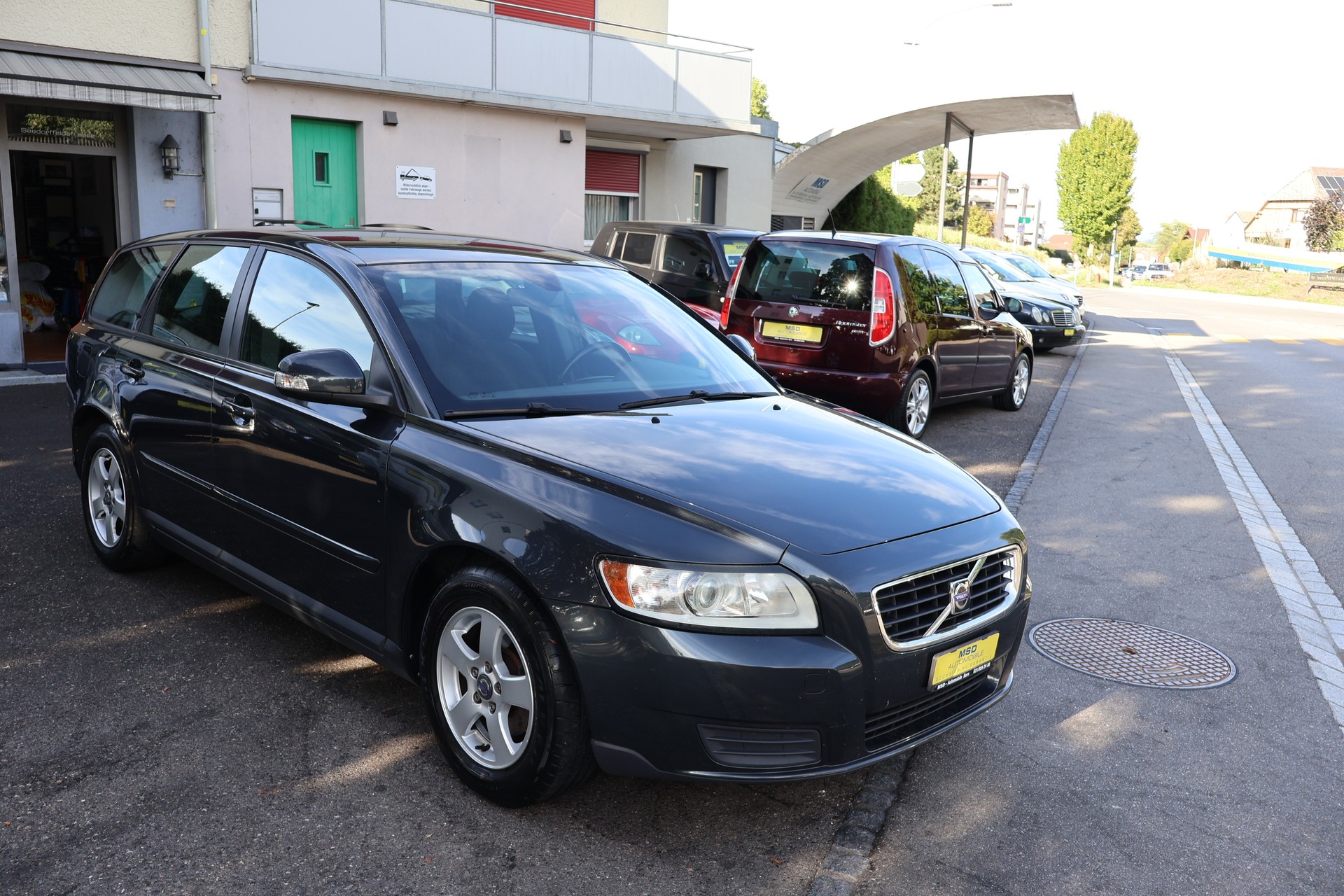 VOLVO V50 1.6 Kinetic-image-2