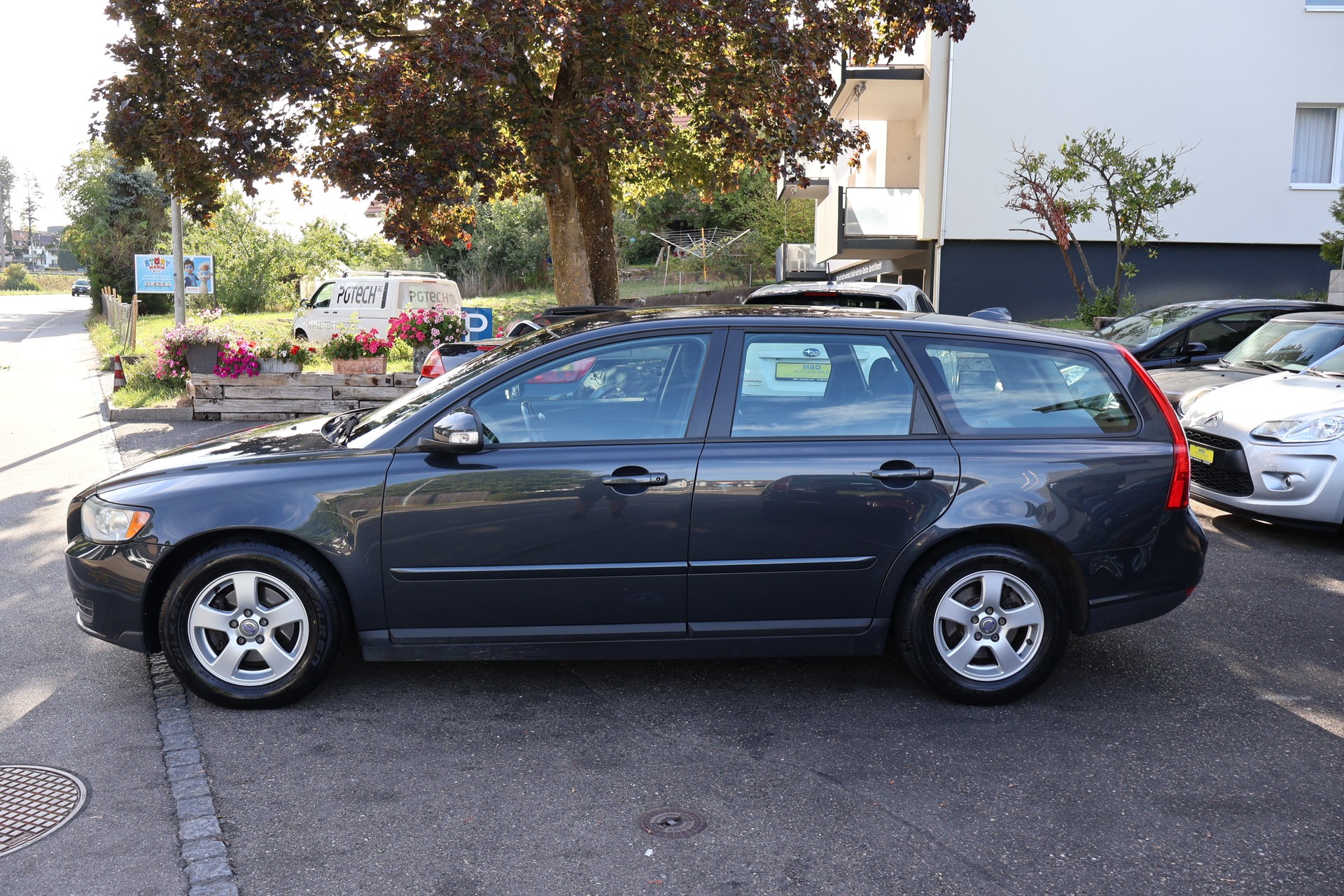 VOLVO V50 1.6 Kinetic-image-3