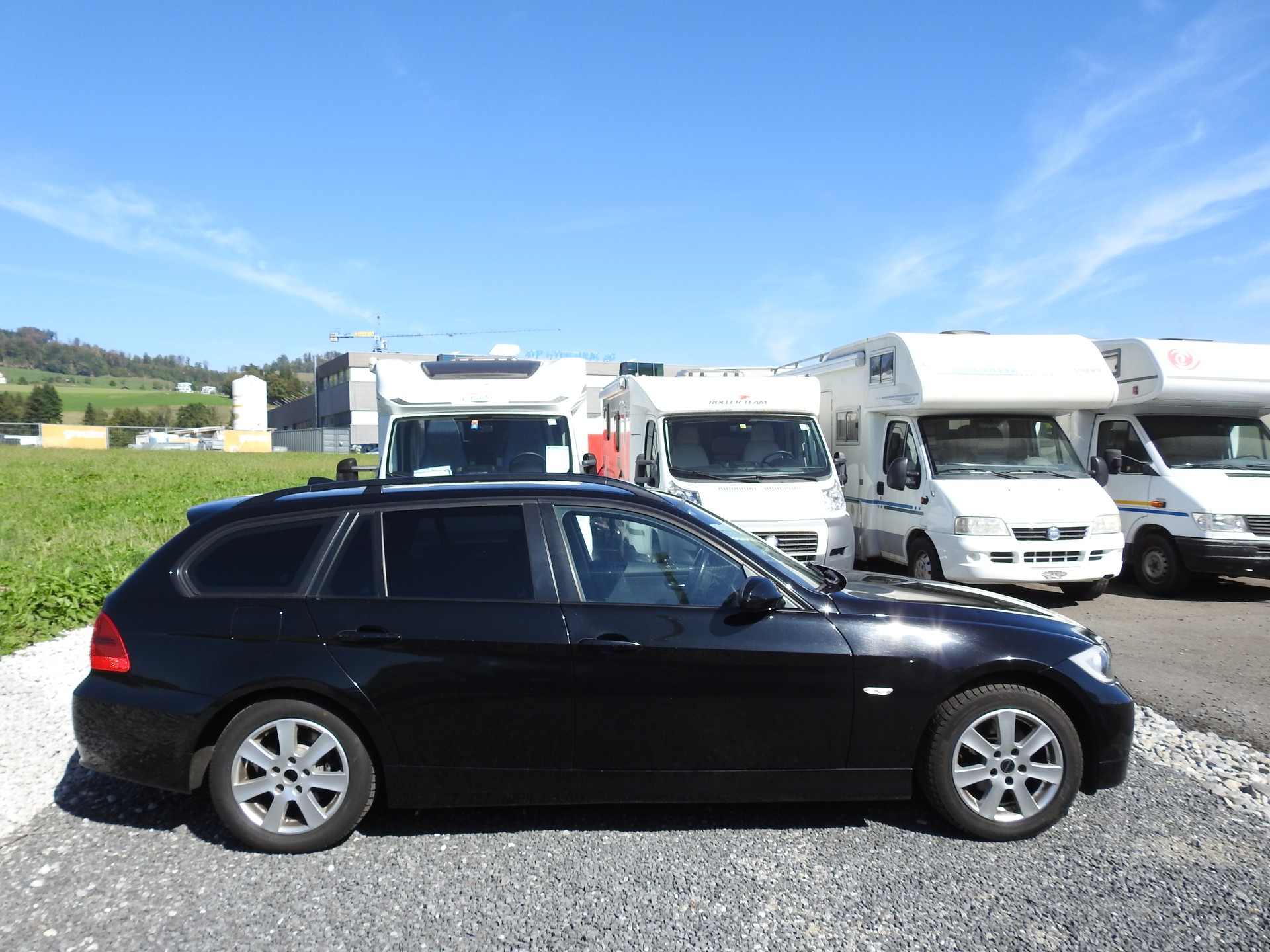BMW 318i Touring-image-6