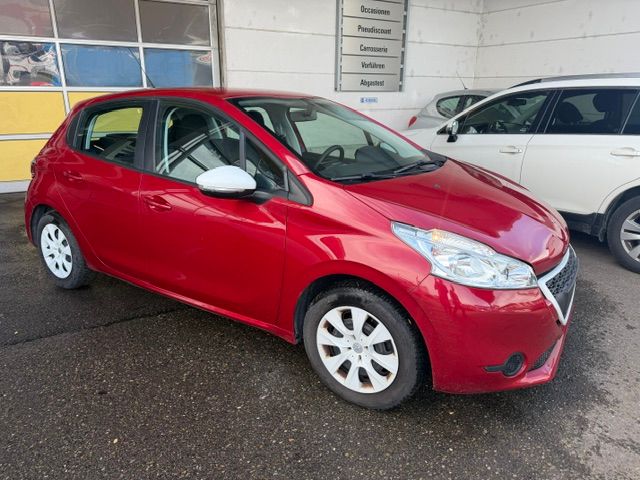 PEUGEOT 208 1.2 VTI Roland Garros-image-1