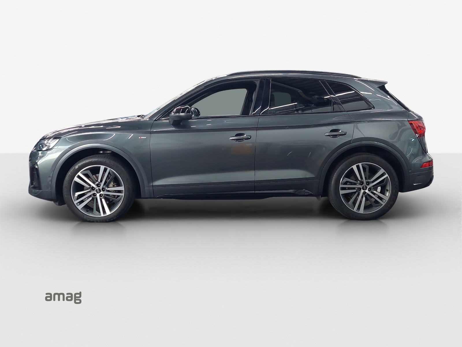 AUDI Q5 40 TDI Black Edition quattro S-tronic-image-1