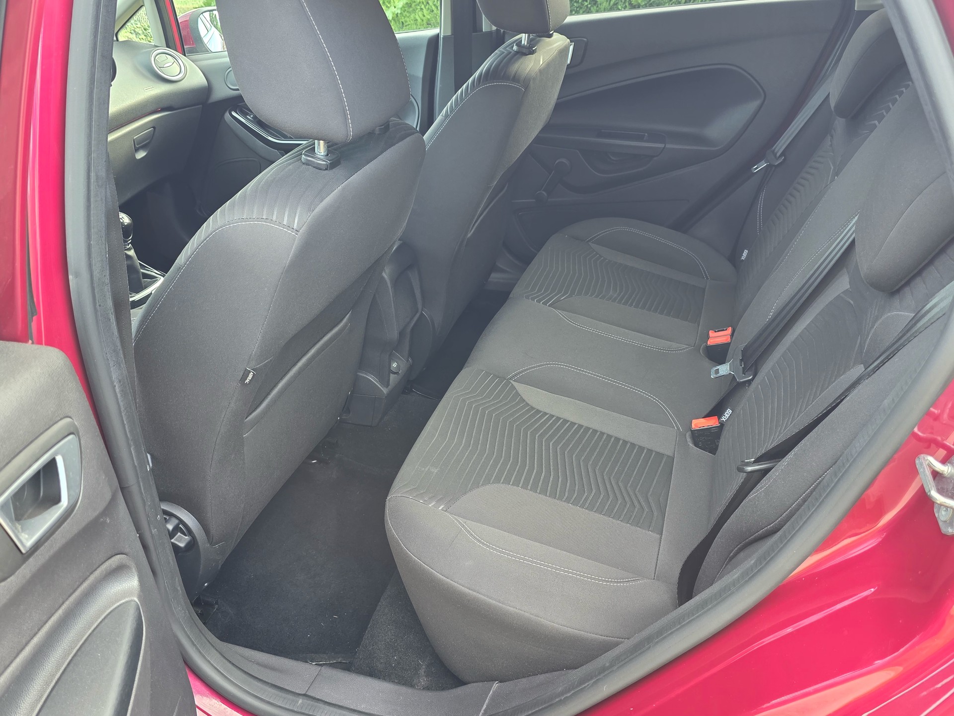 FORD Fiesta 1.0 SCTi Titanium-image-6