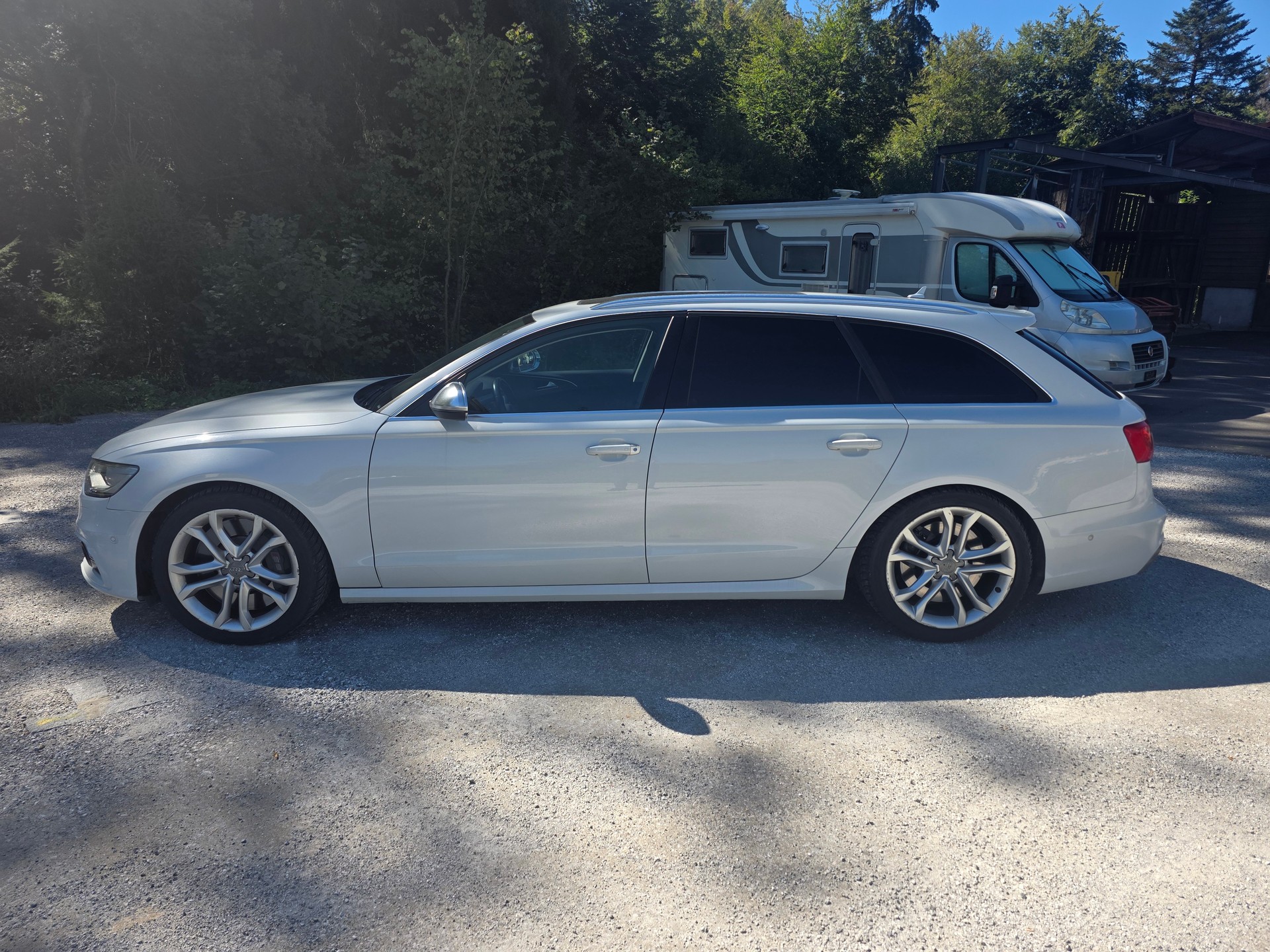AUDI S6 Avant 4.0 TFSI V8 quattro S-tronic-image-3